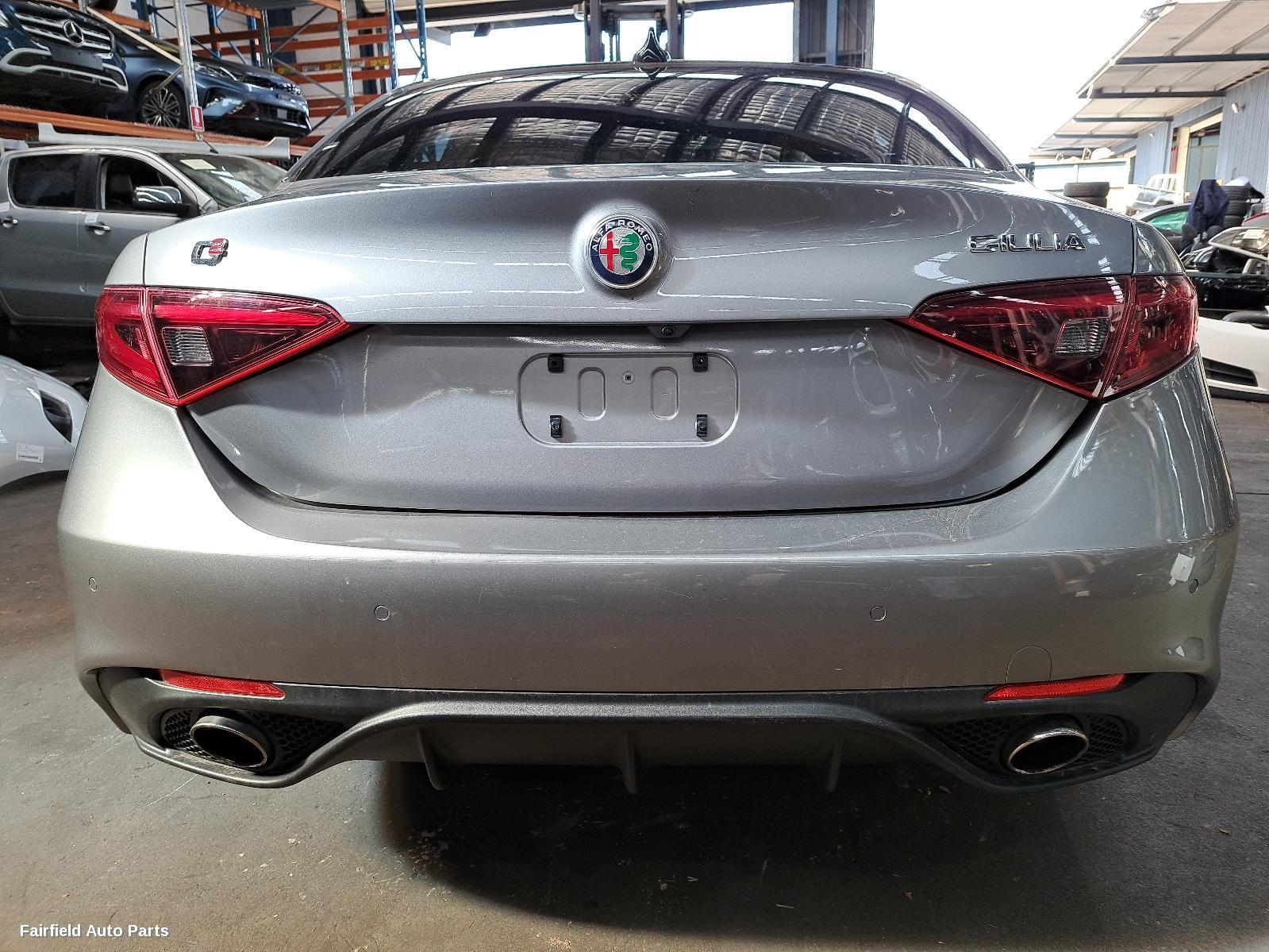 2019 Alfa Romeo Giulia Airbag Module Sensor