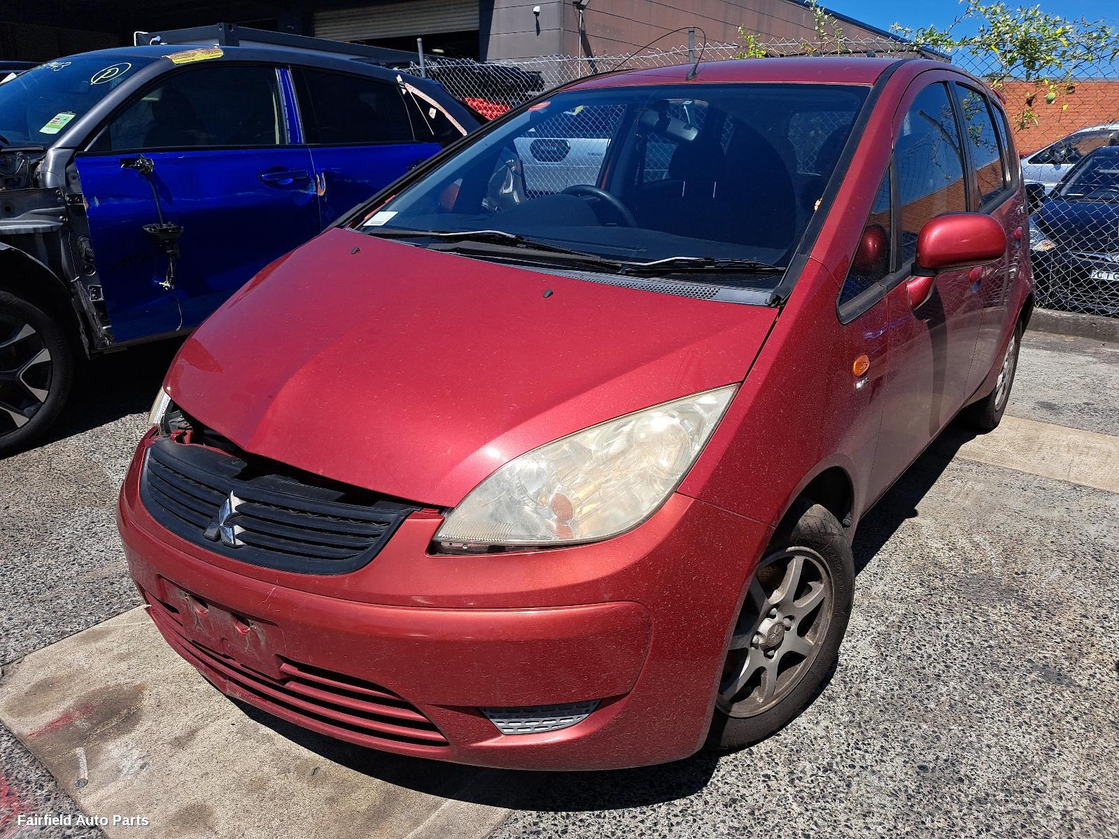 2008 Mitsubishi Colt Left Rear Door Sliding