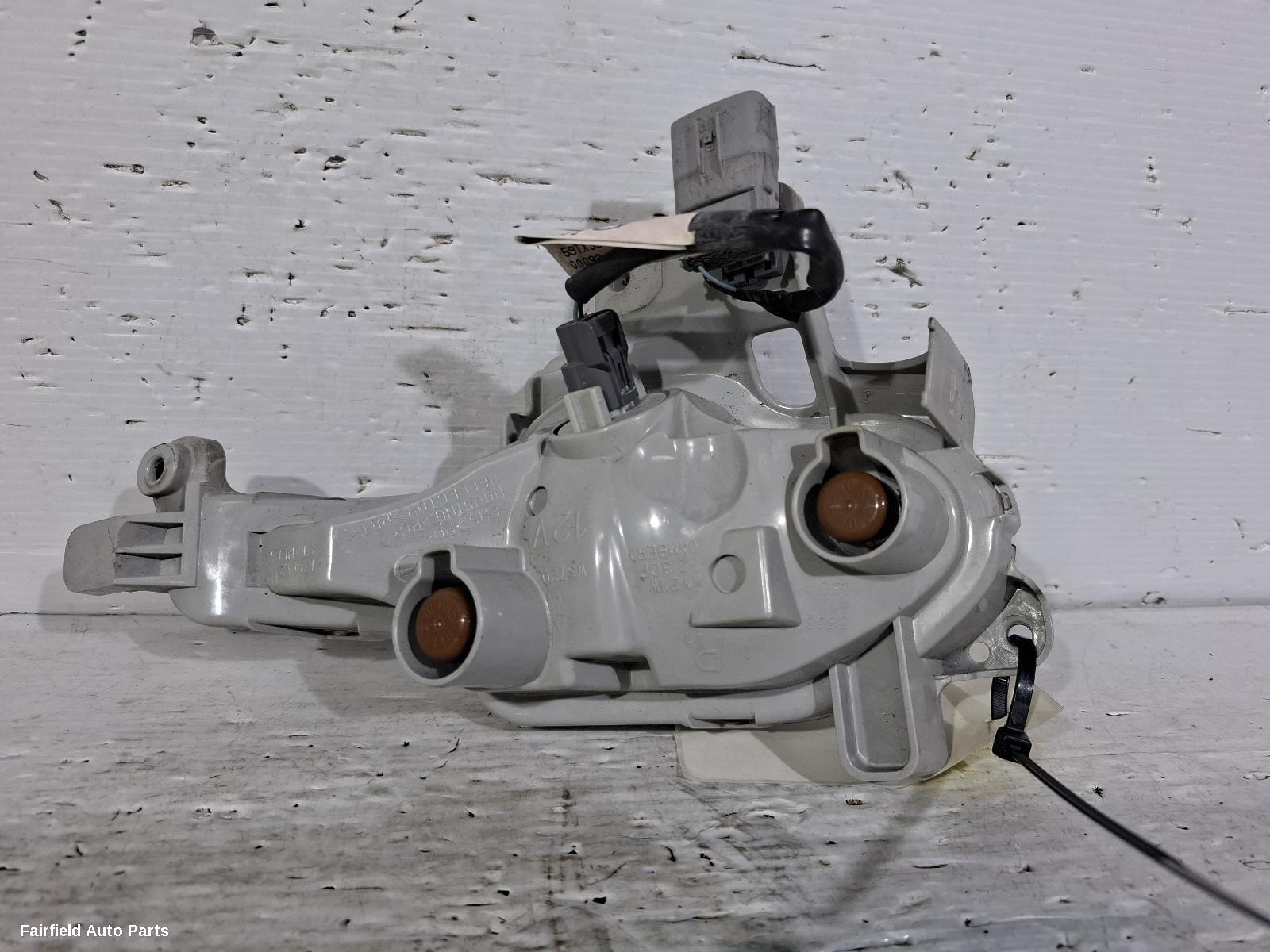 2016-2019 Mazda 3 Right Indicator Fog Side