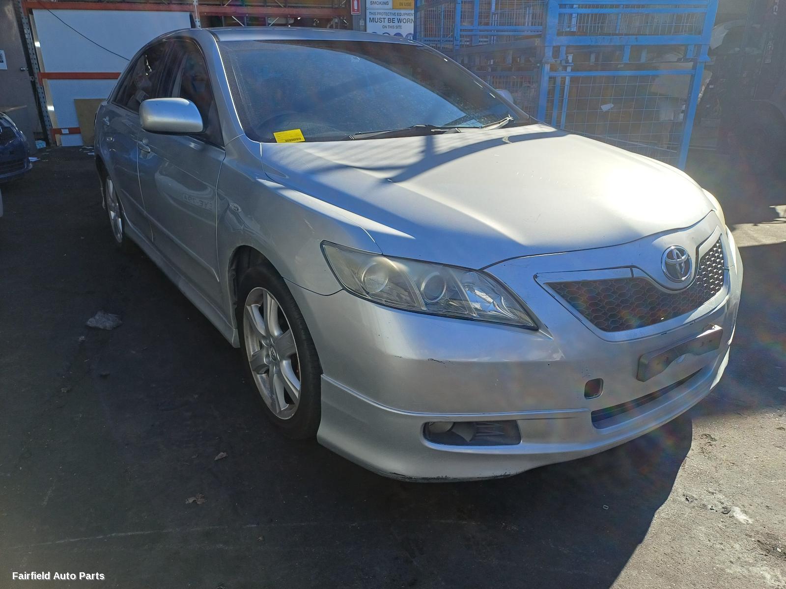 2007 Toyota Camry Right Front Door