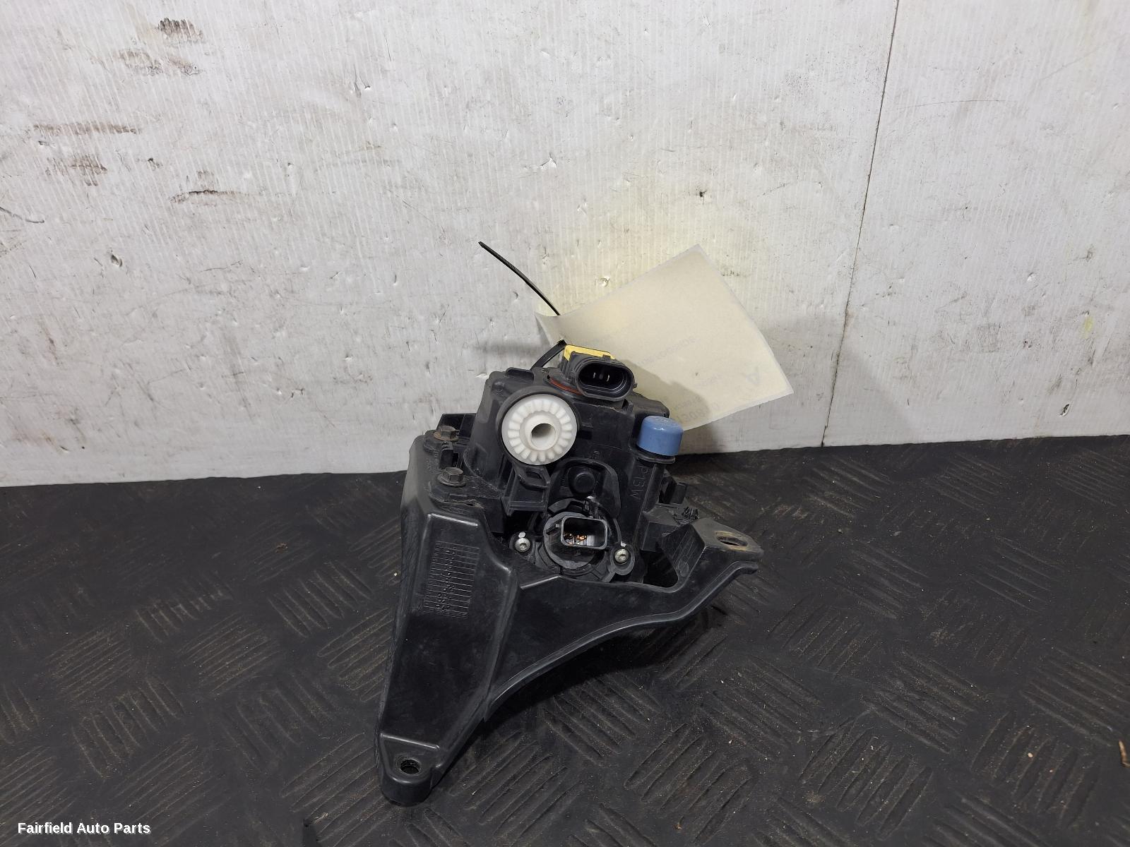 2015-2017 Ford Mustang Right Indicator Fog Side