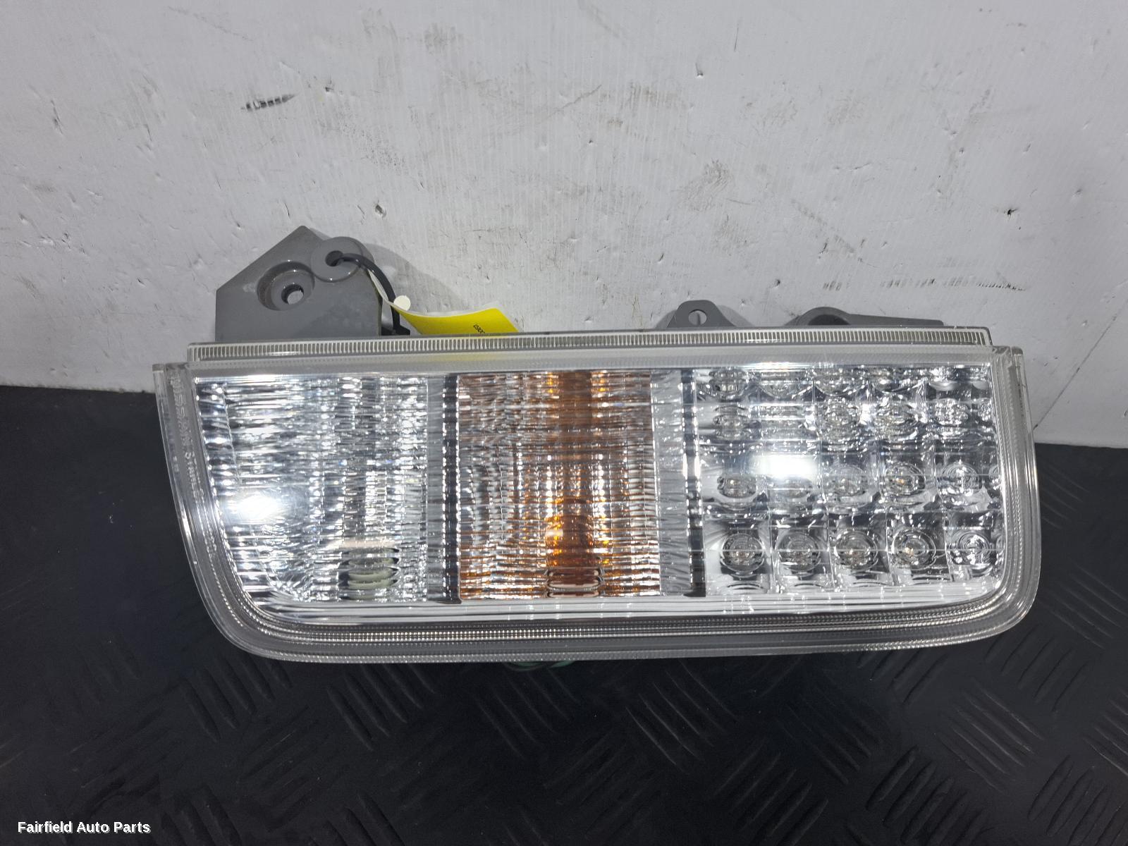2010-2013 Nissan Elgrand Right Taillight