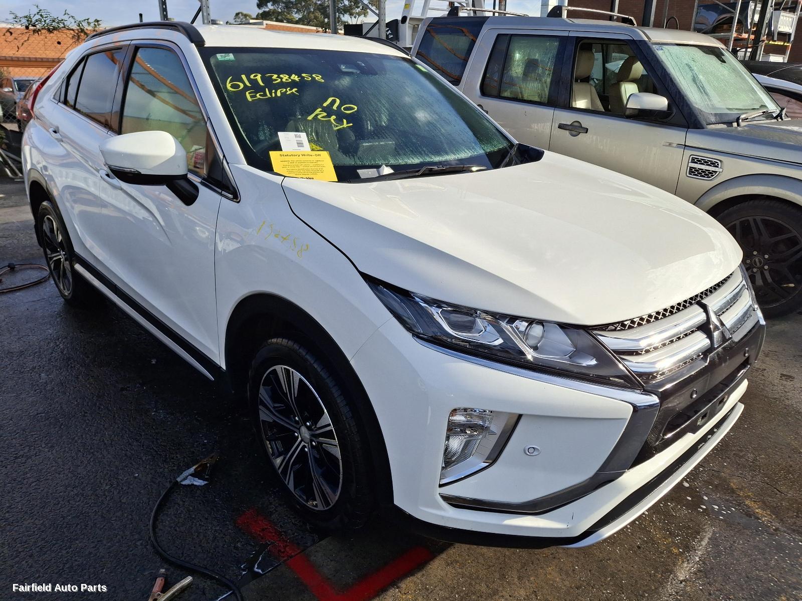 2018 Mitsubishi Eclipse Cross Right Guard Liner