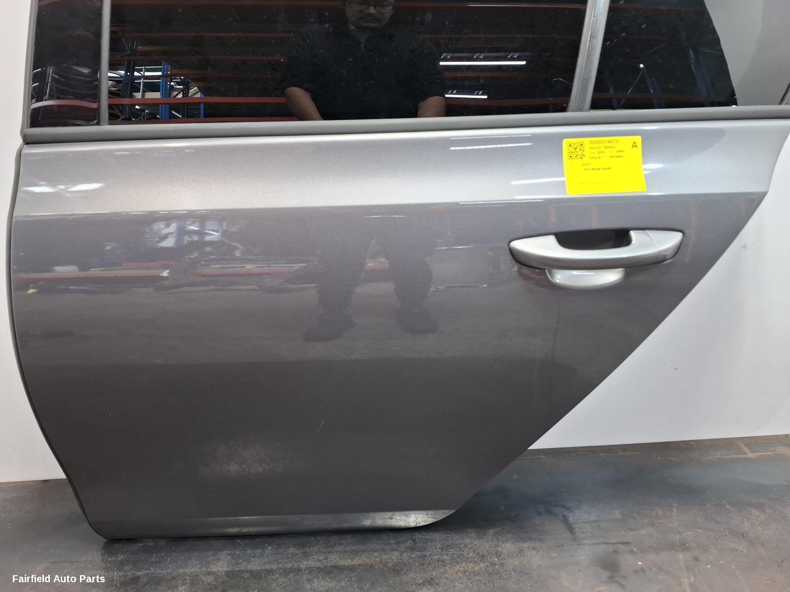 2008-2013 Volkswagen Golf Left Rear Door Sliding