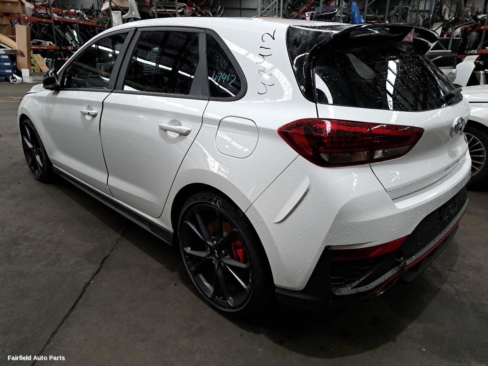 2017-2026 Hyundai I30 Fuel Door Filler