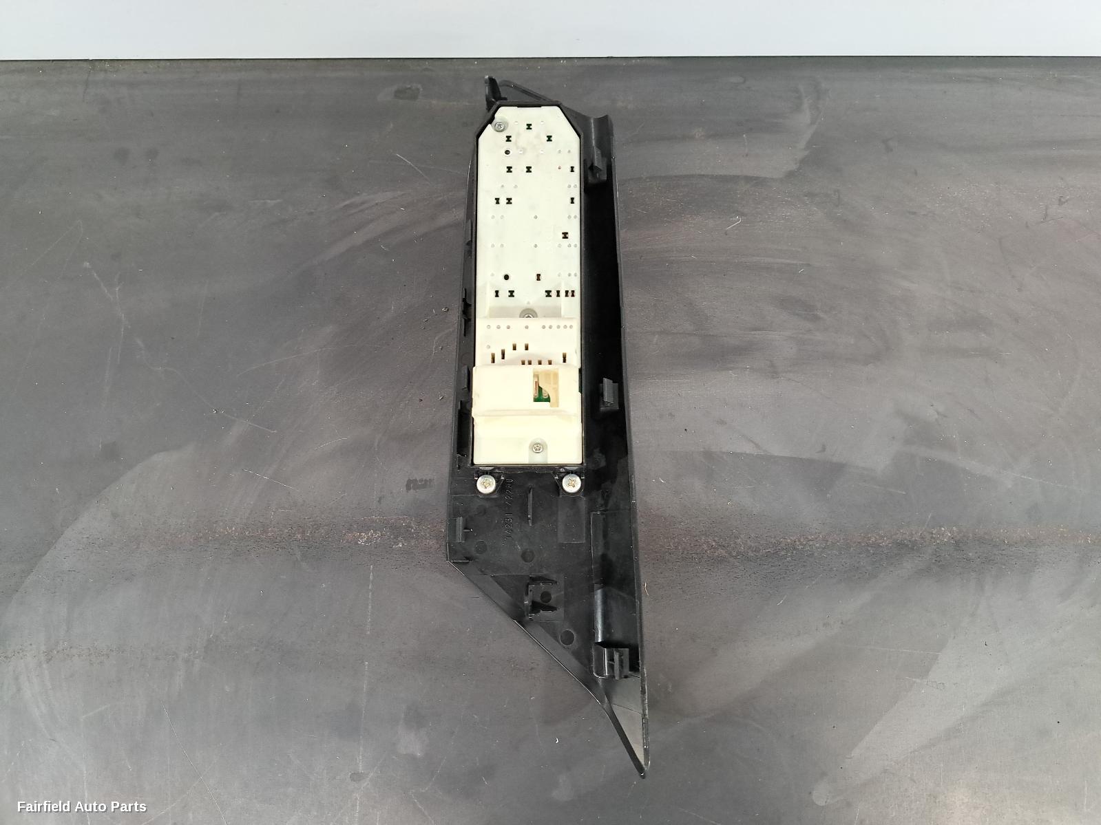 2012-2018 Toyota Rav4 Pwr Dr Wind Switch