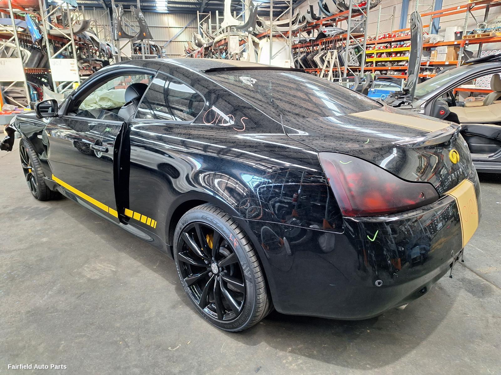 2006-2015 Nissan Skyline Right Guard