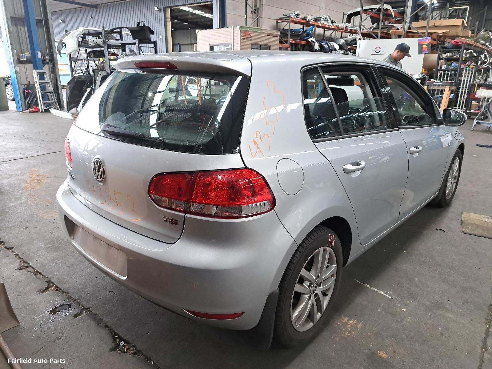2008-2016 Volkswagen Golf Bonnet