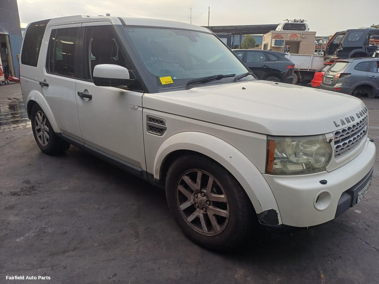2009 Land Rover Discovery Courtesy Light