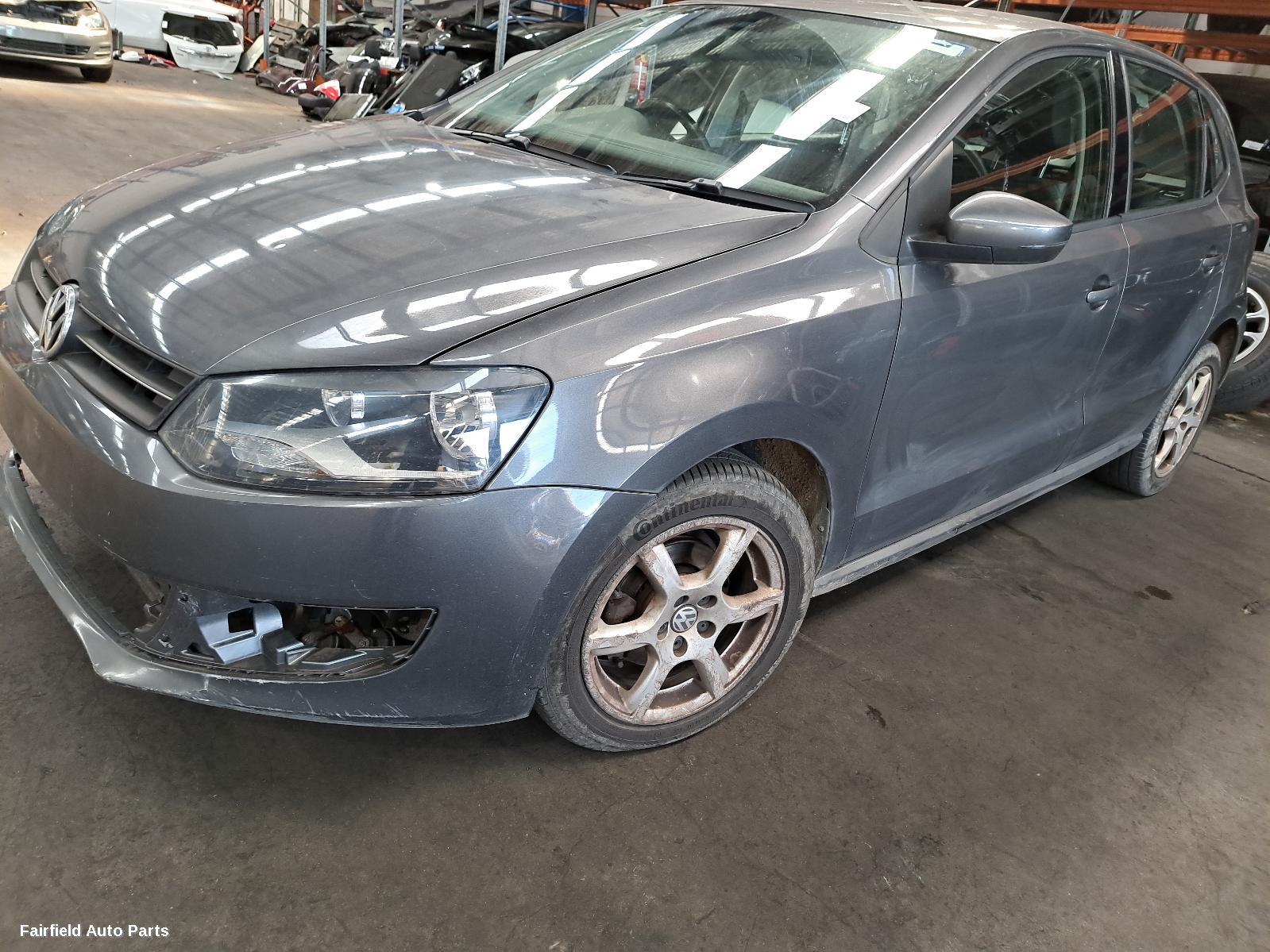 2011 Volkswagen Polo Right Taillight