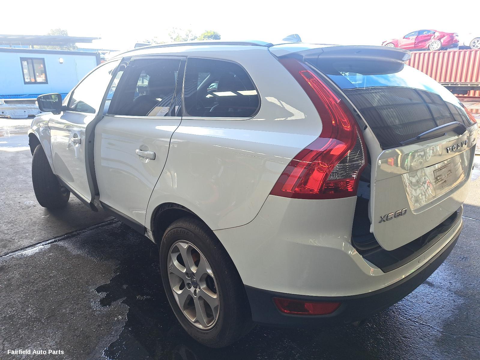 2012 Volvo Xc60 Rear Bumper
