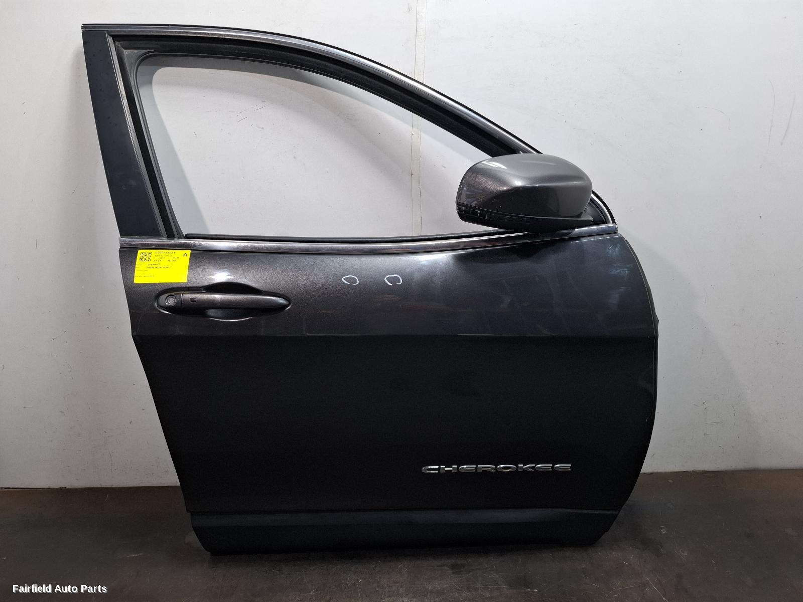 2014-2022 Jeep Cherokee Right Front Door