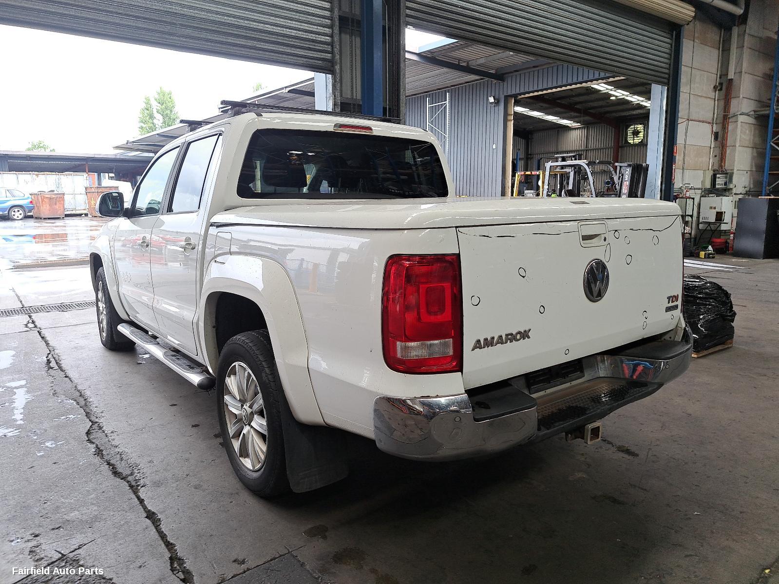 2013 Volkswagen Amarok Side Step Skirt