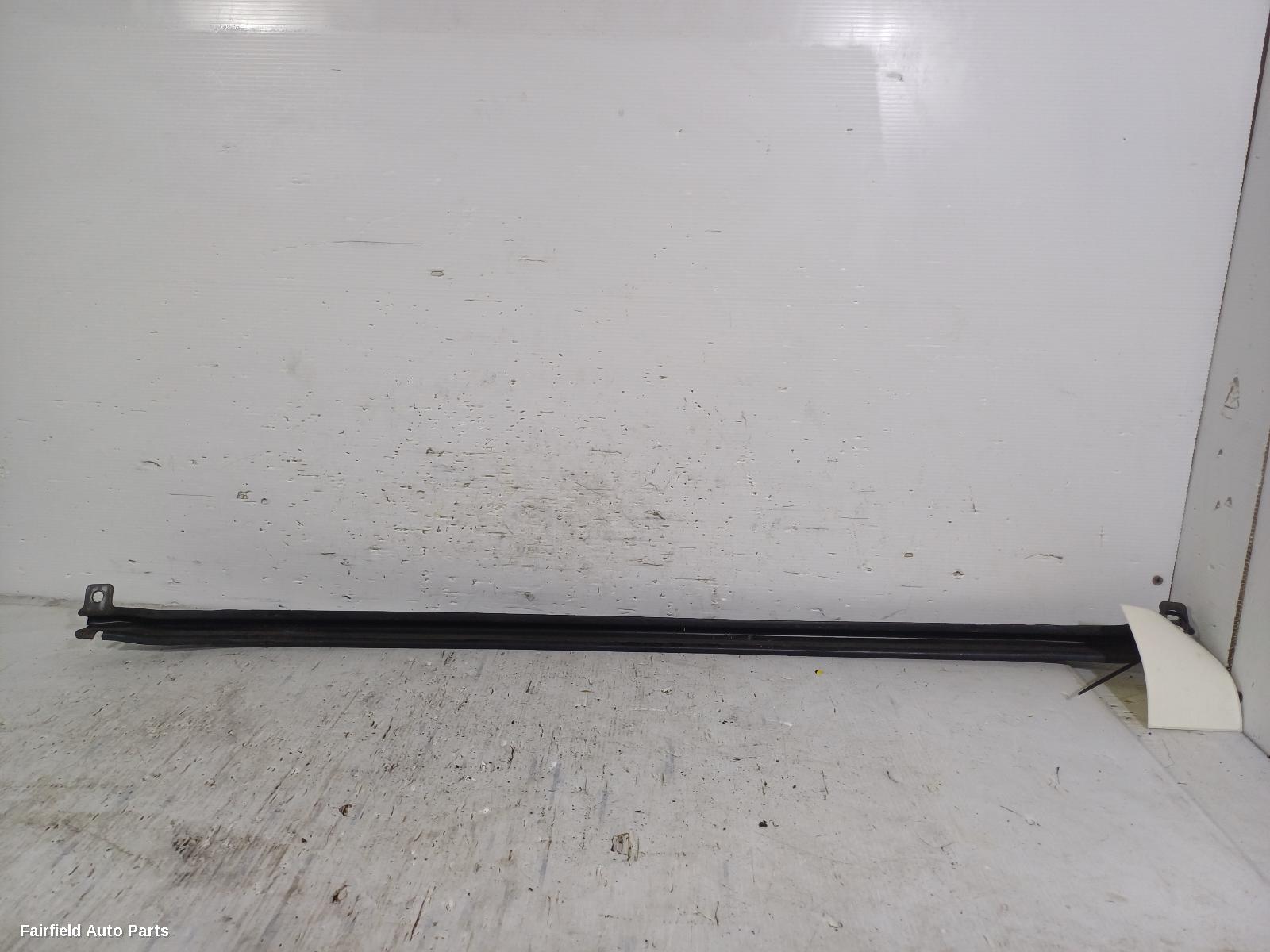 2008-2013 Volkswagen Golf F Bar Reinforc Brack