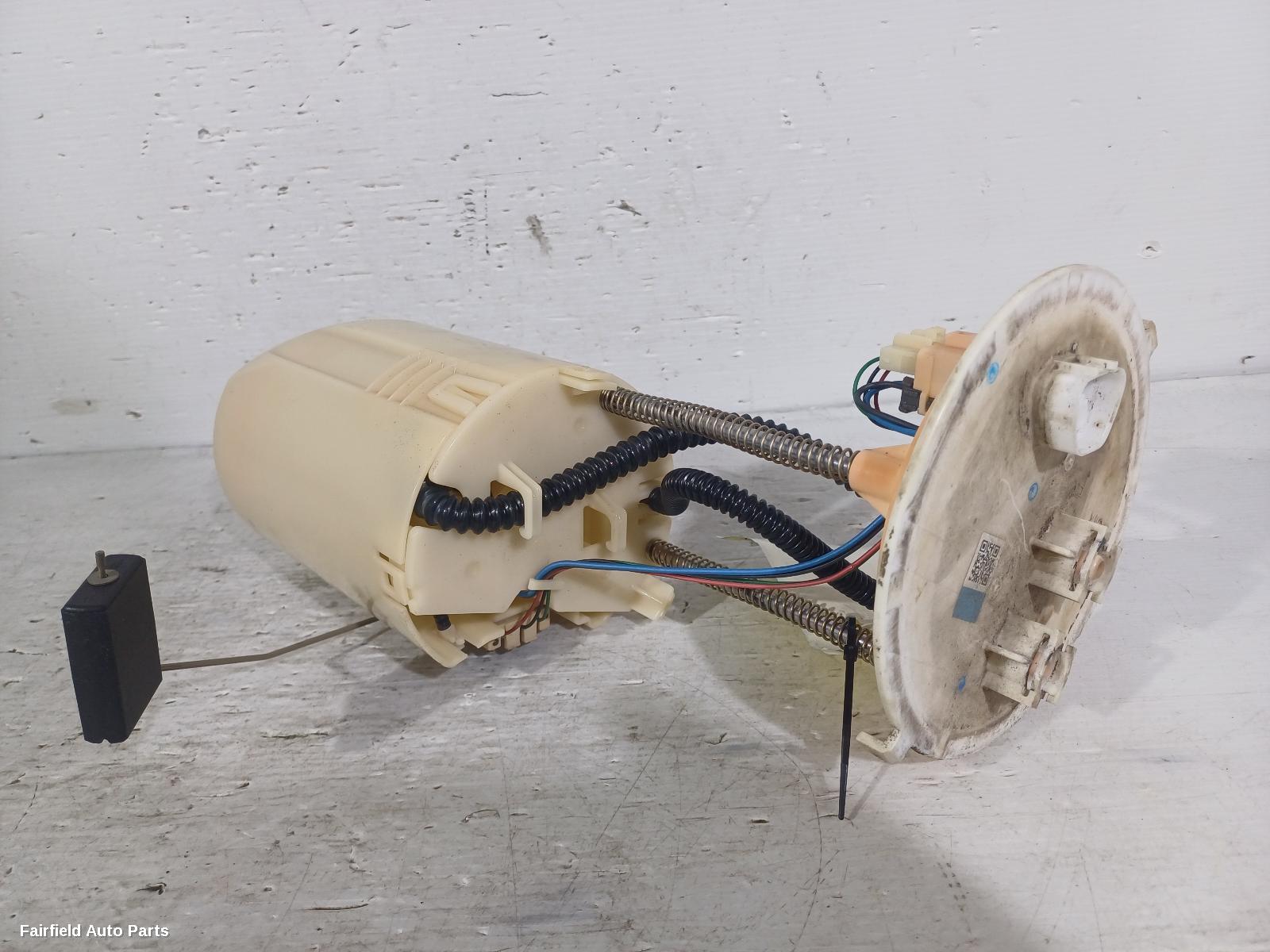 2016 Toyota Hilux Fuel Pump