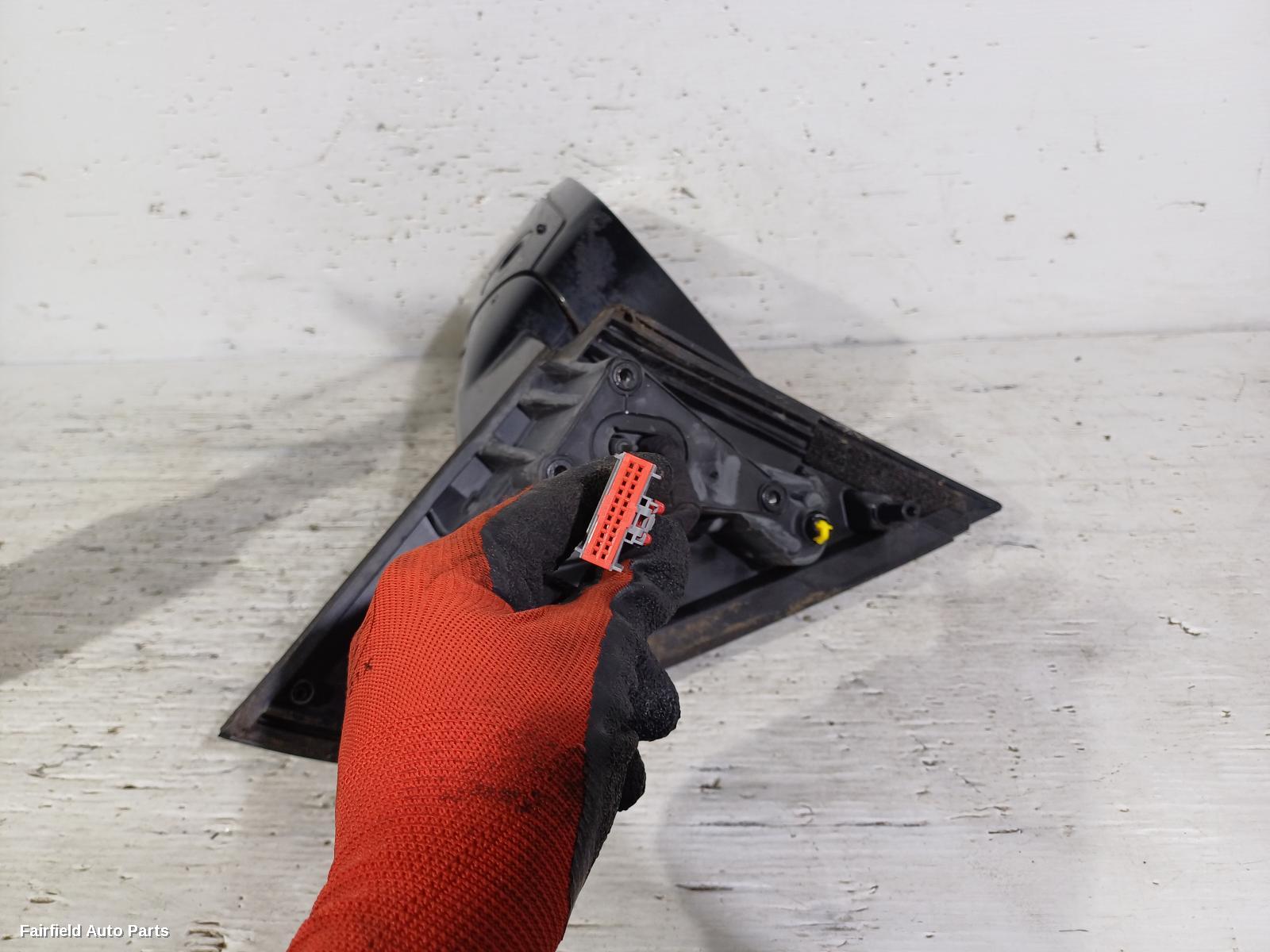 2015-2019 Land Rover Discovery Sport Left Door Mirror