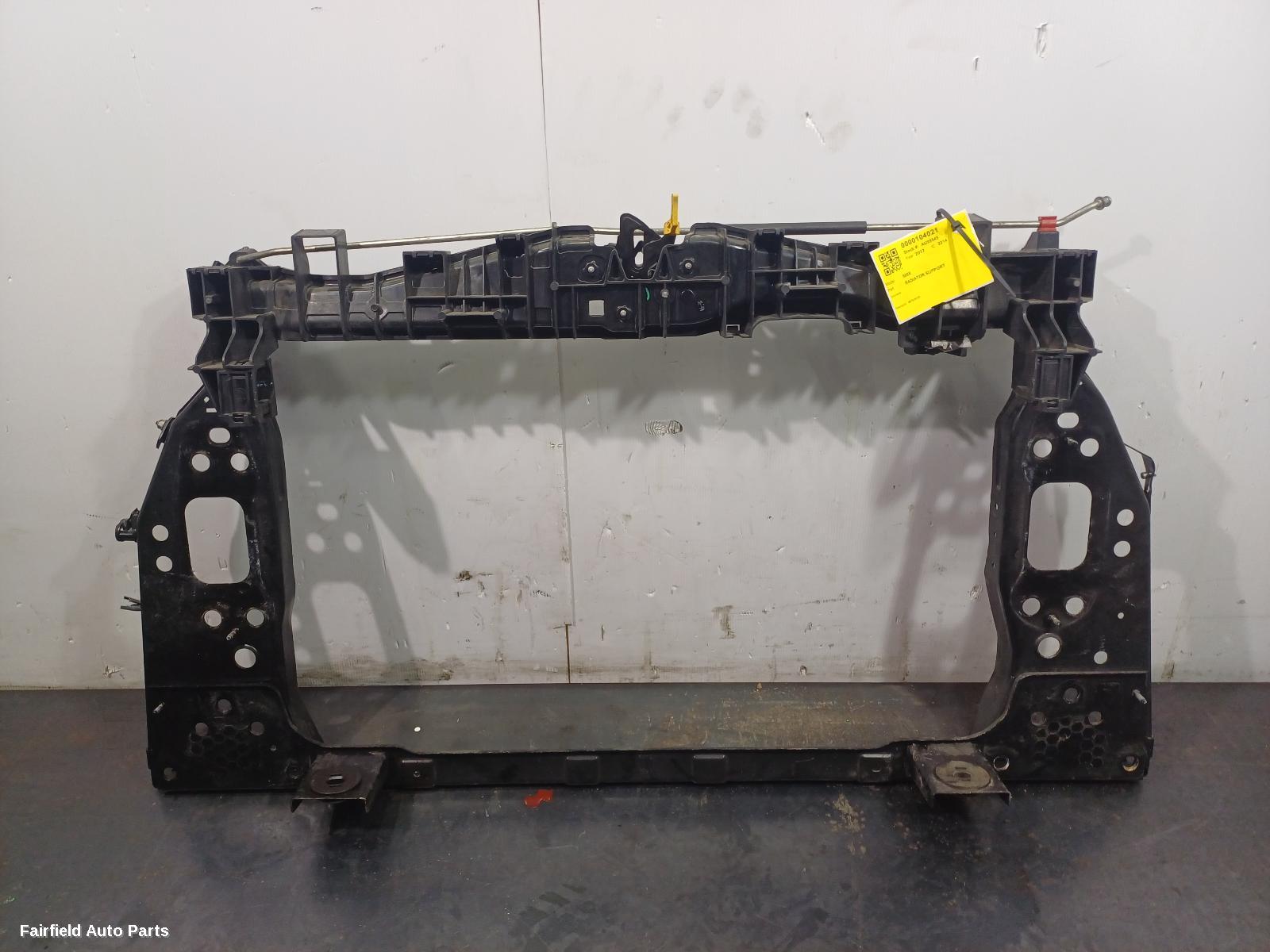 2015-2021 Fiat 500x Radiator Support