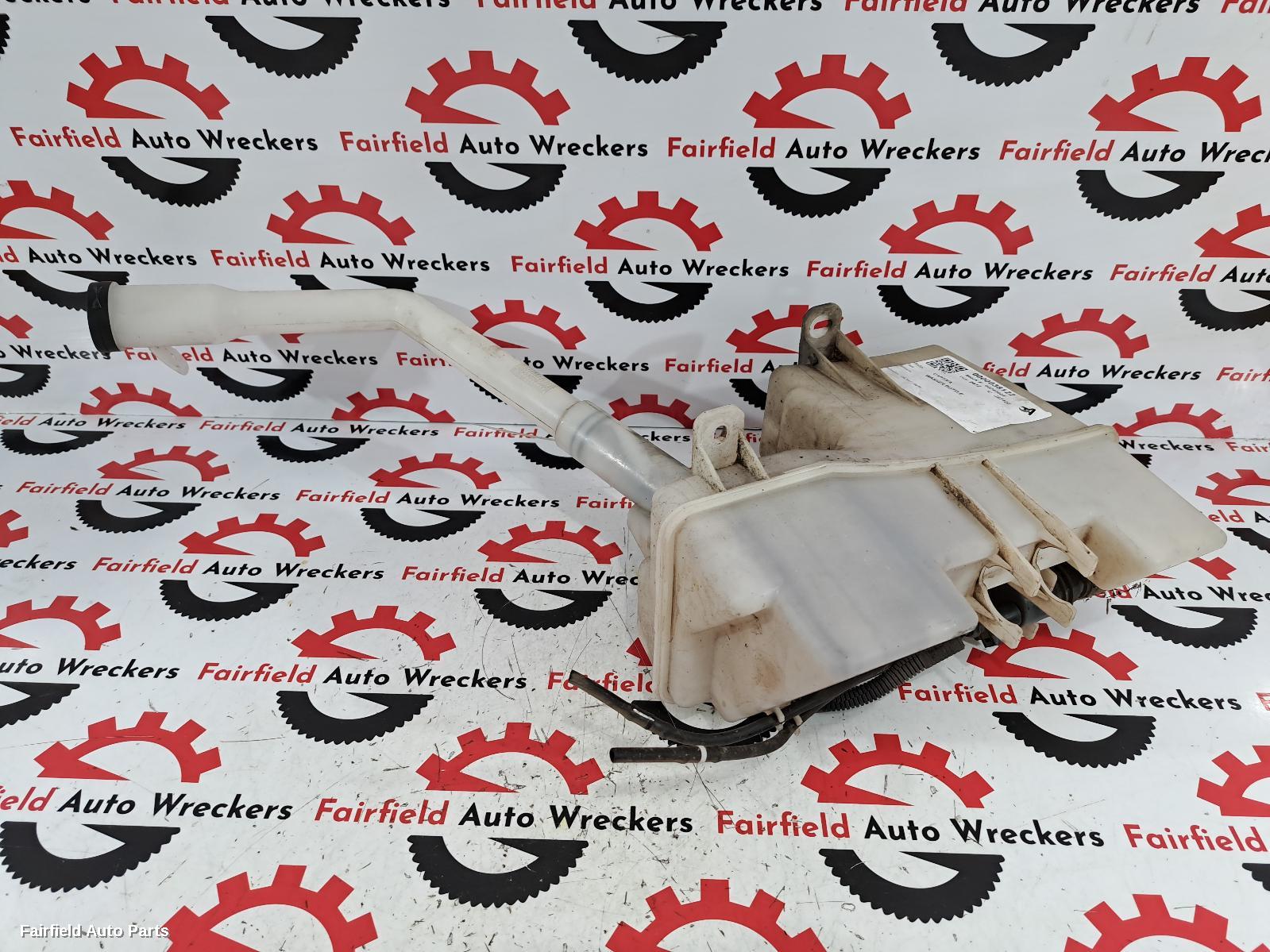 2011-2018 Holden Captiva Washer Bottle