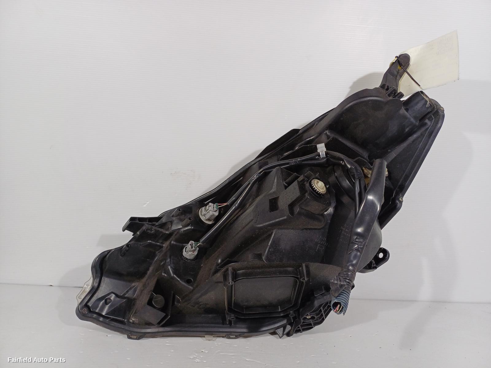 2014-2016 Toyota Yaris Right Headlamp