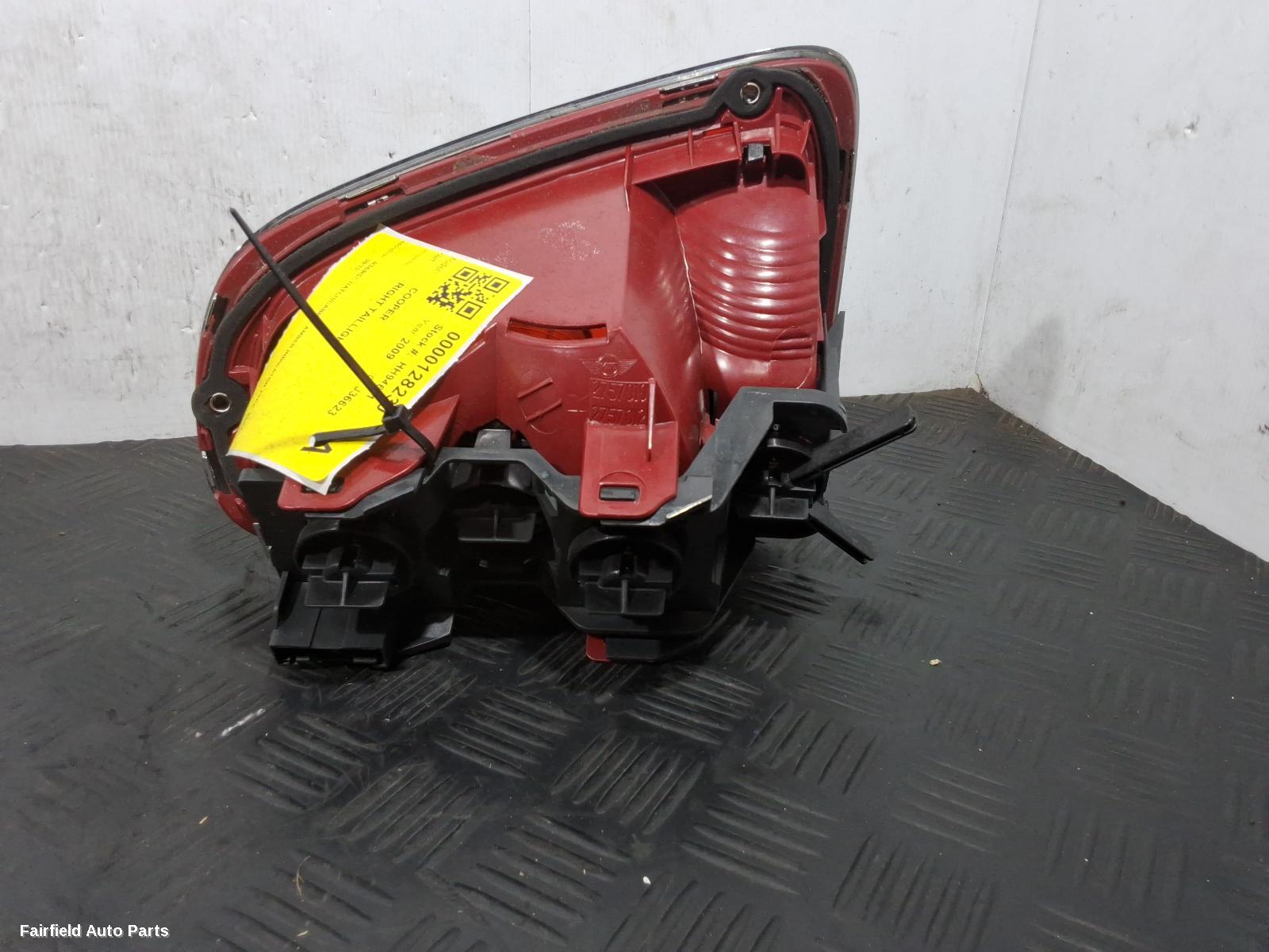 2007-2010 Mini Cooper Right Taillight