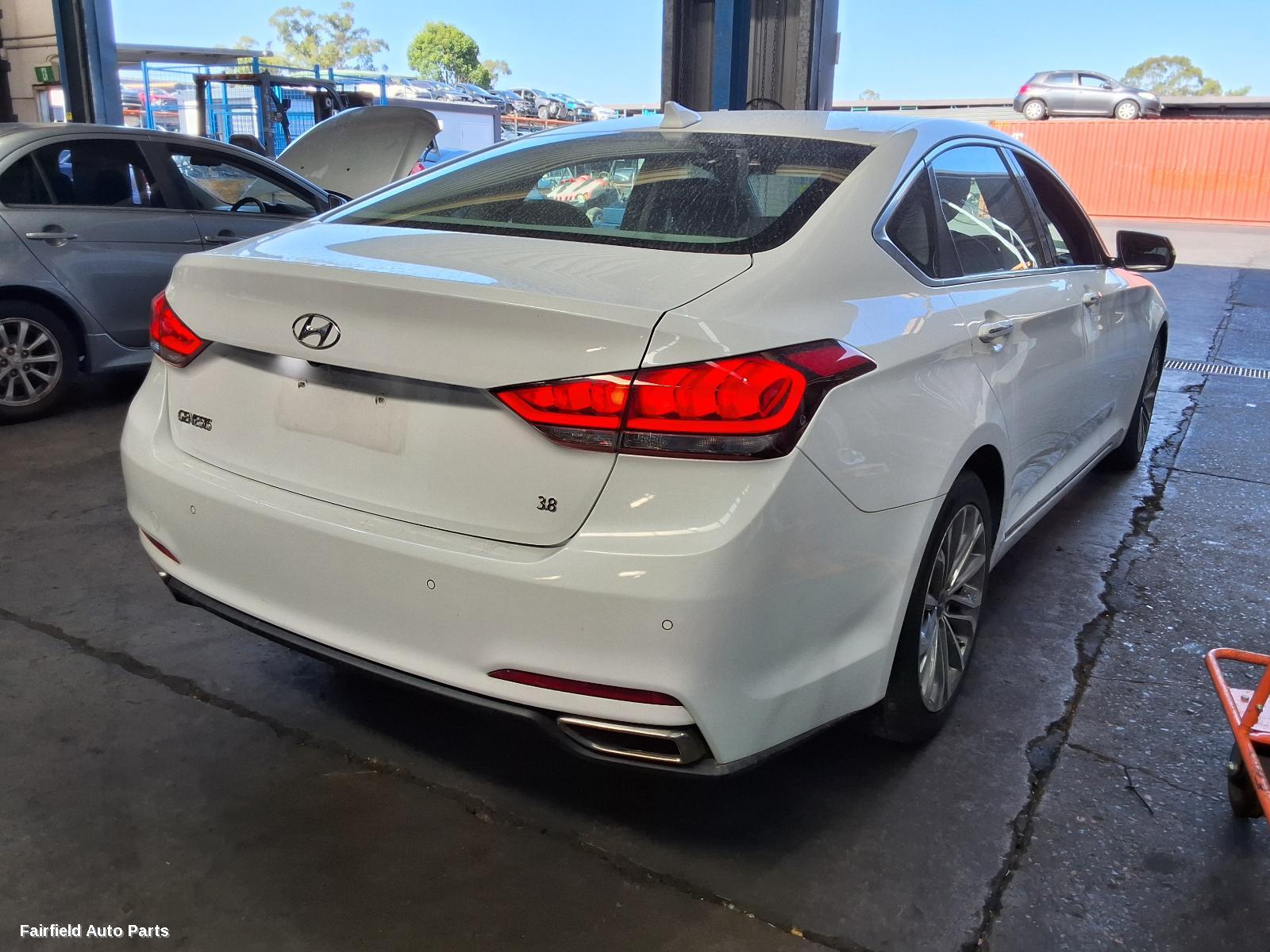 2015 Hyundai Genesis Bonnet