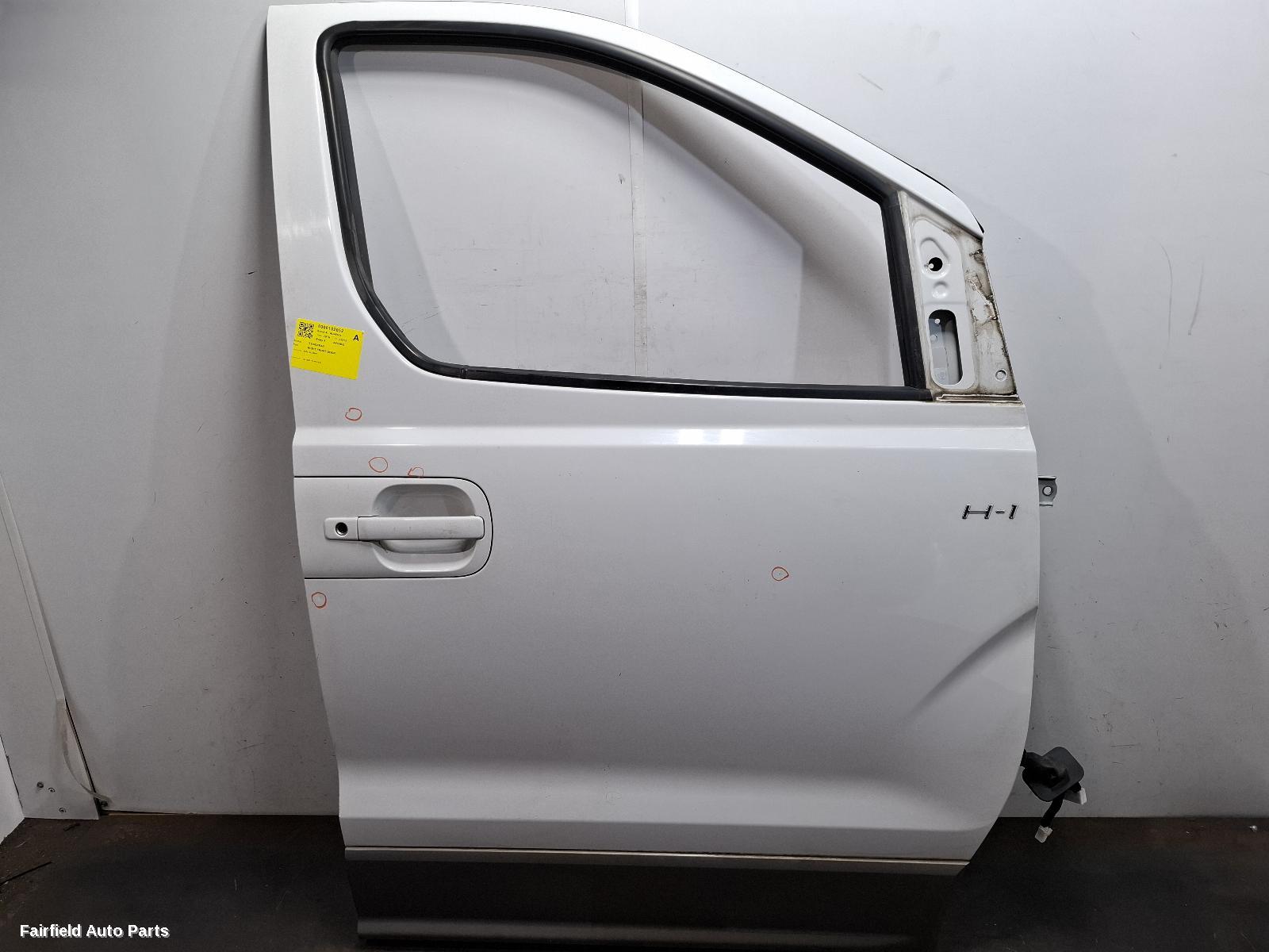 2007-2021 Hyundai Iload/imax Right Front Door
