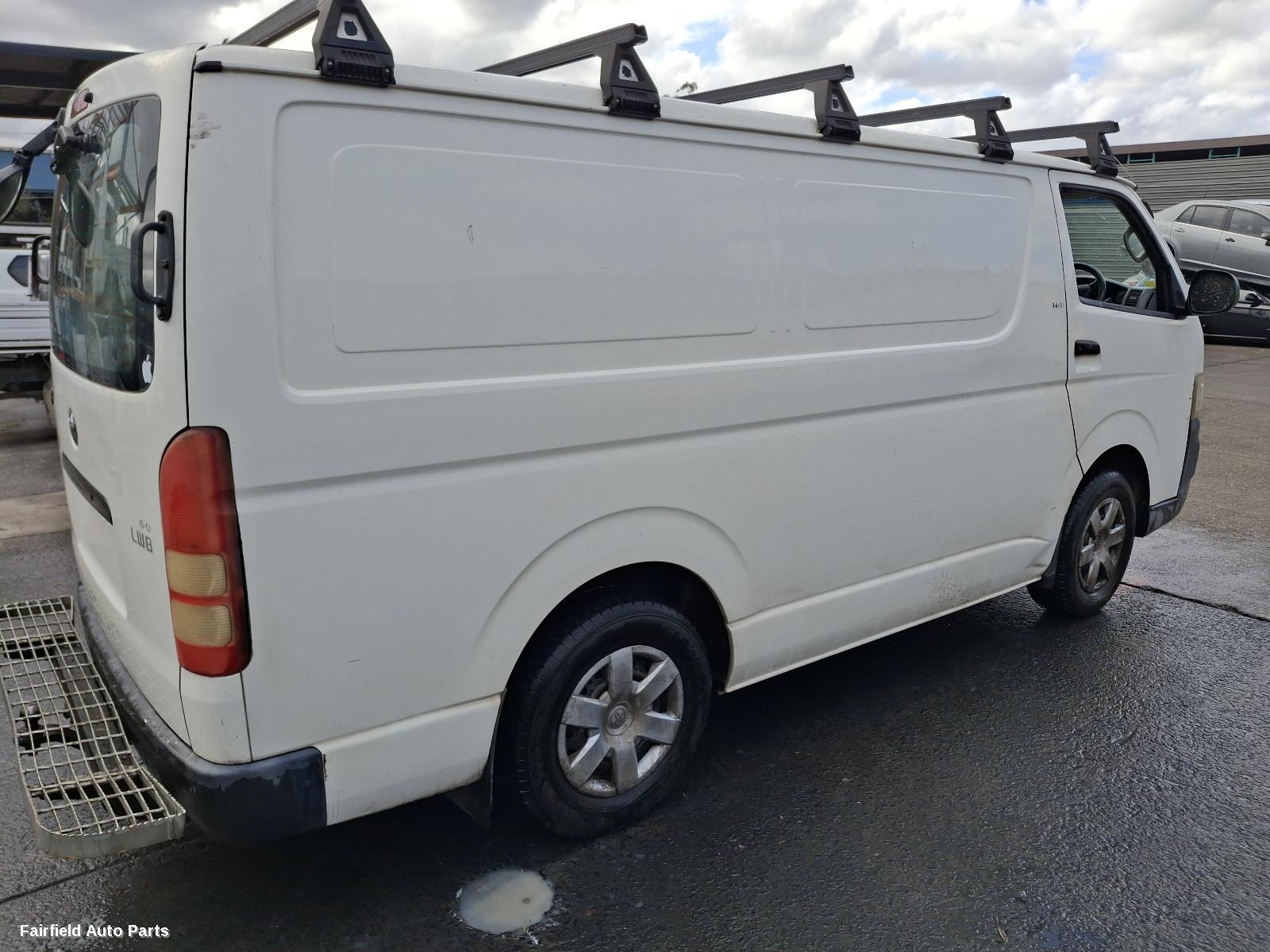 2007 Toyota Hiace Differential Centre