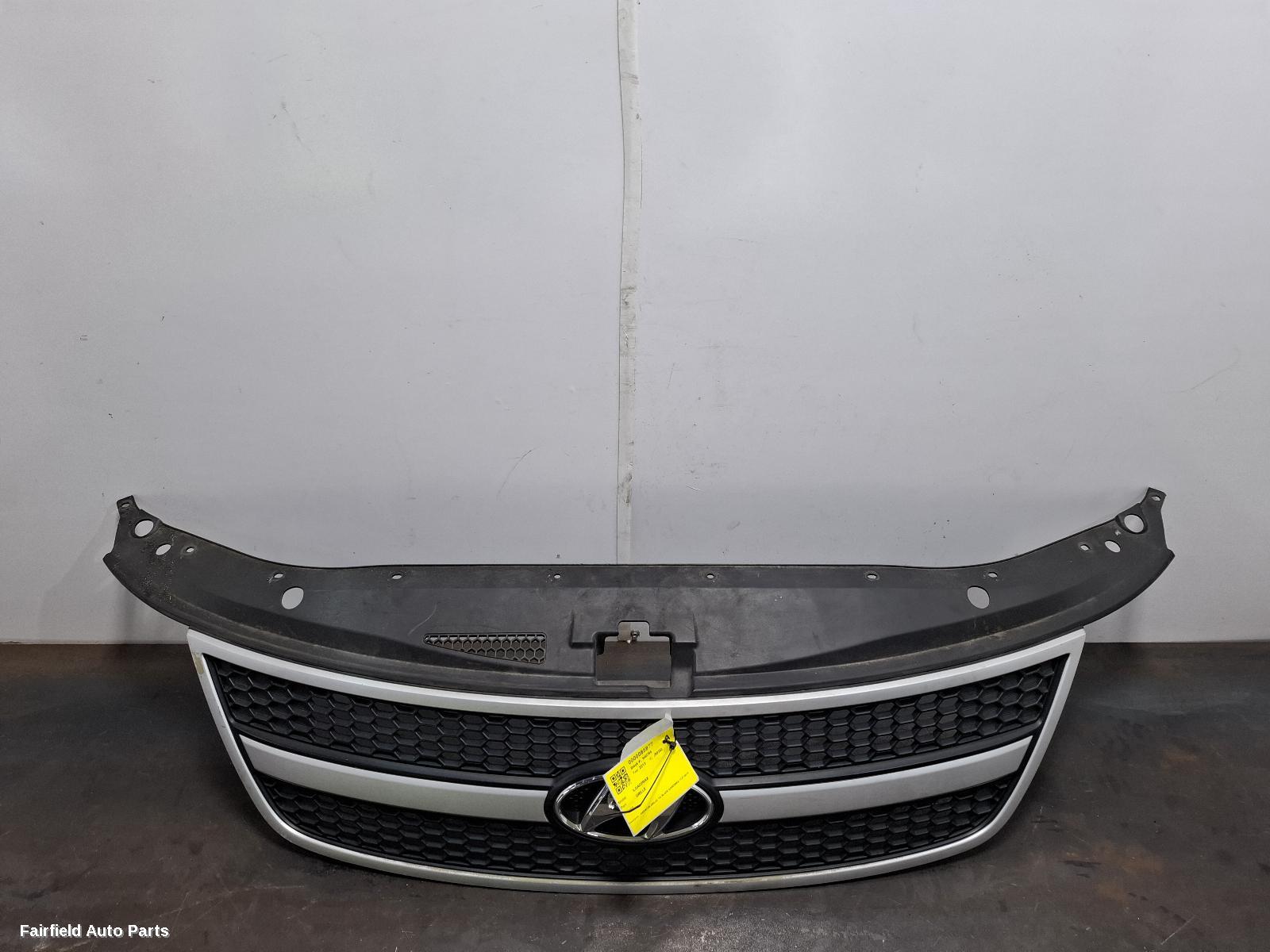 2007-2015 Hyundai Iload/imax Grille
