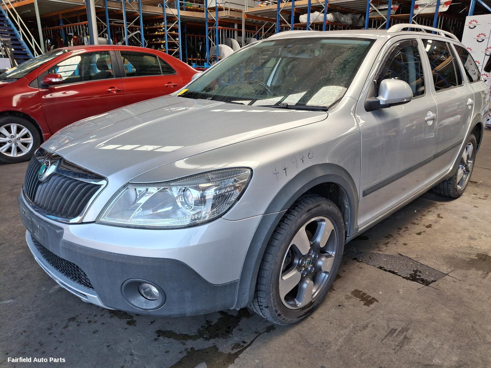 2012 Skoda Octavia Left Headlamp
