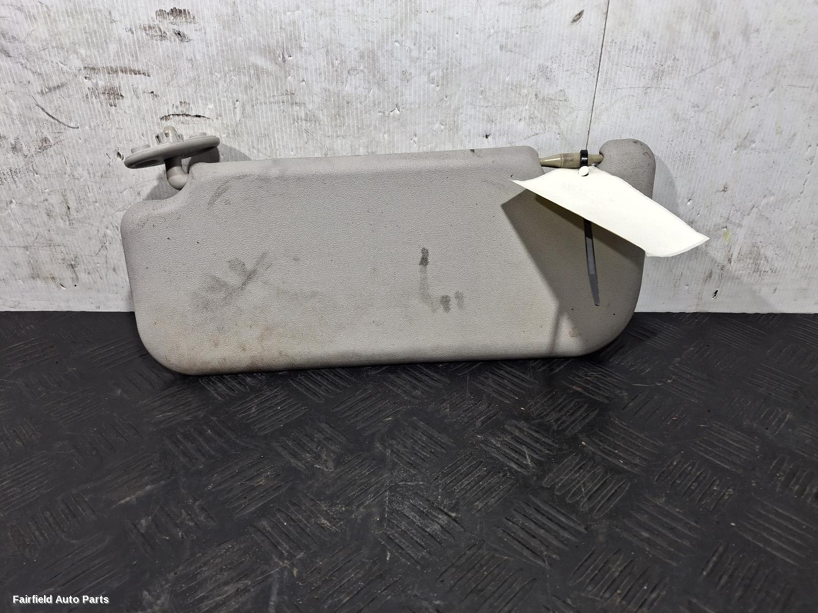 2011-2020 Toyota Yaris Sunvisor