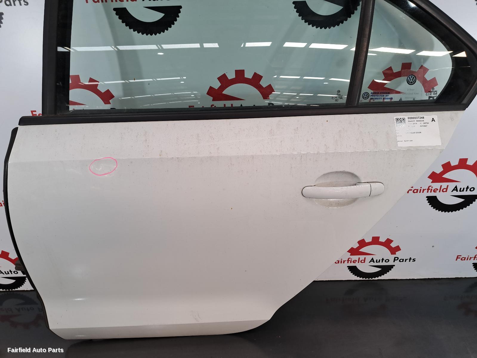 2011-2017 Volkswagen Jetta Left Rear Door Sliding