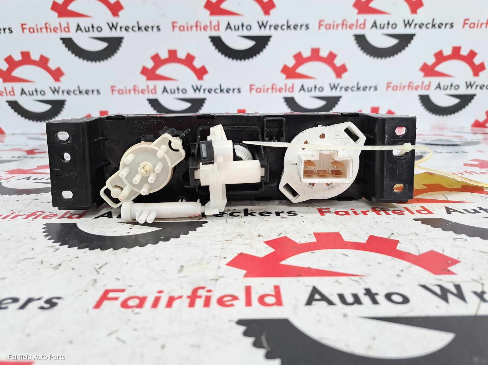 2004 Holden Crewman Heater Ac Controls