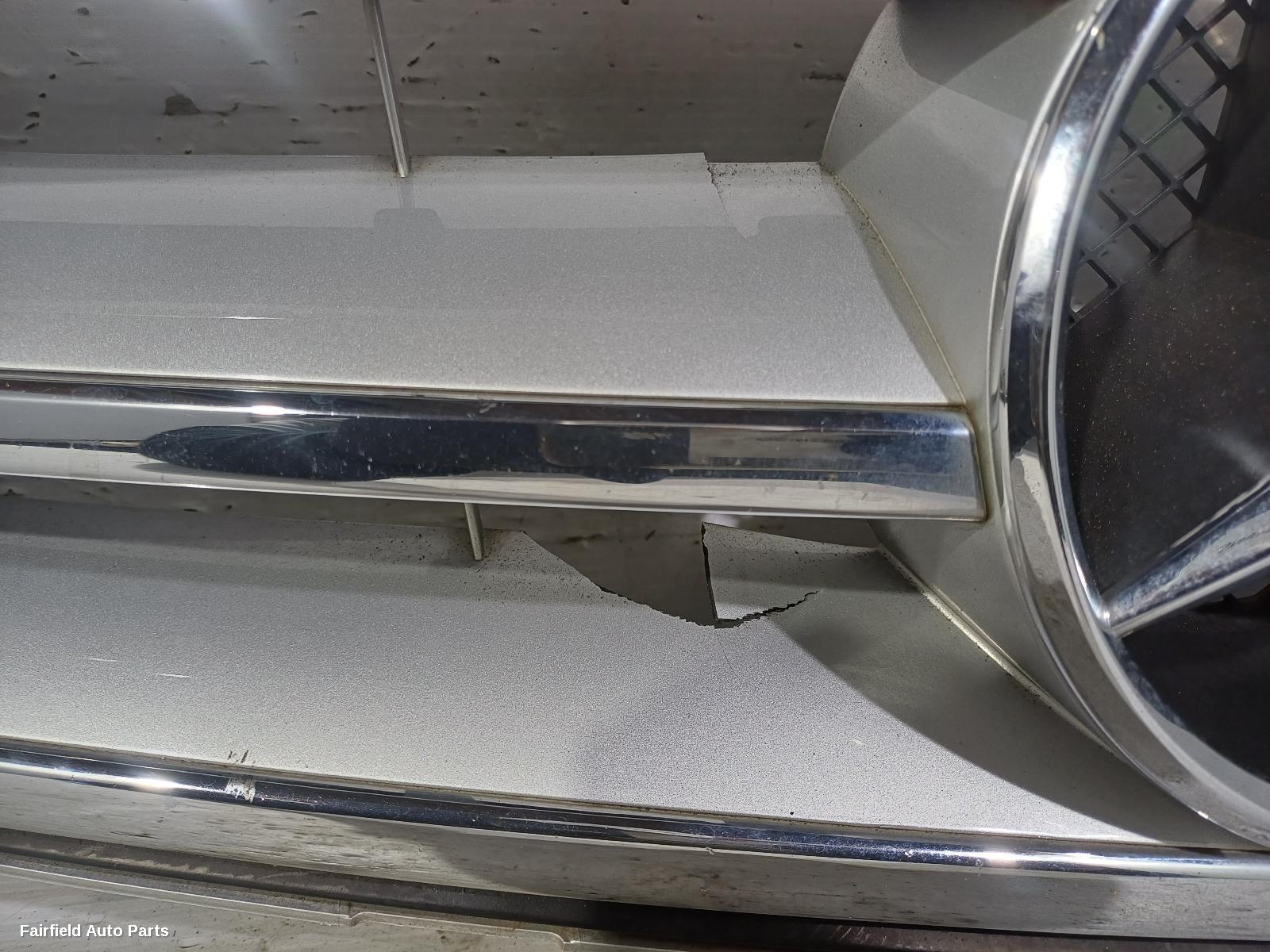 2011-2014 Mercedes C Class Grille