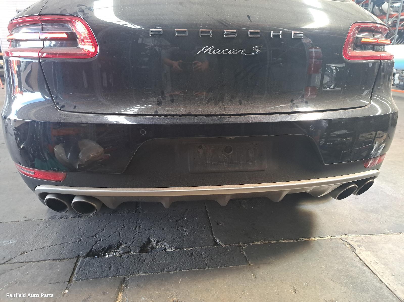 2015 Porsche Macan Left Taillight