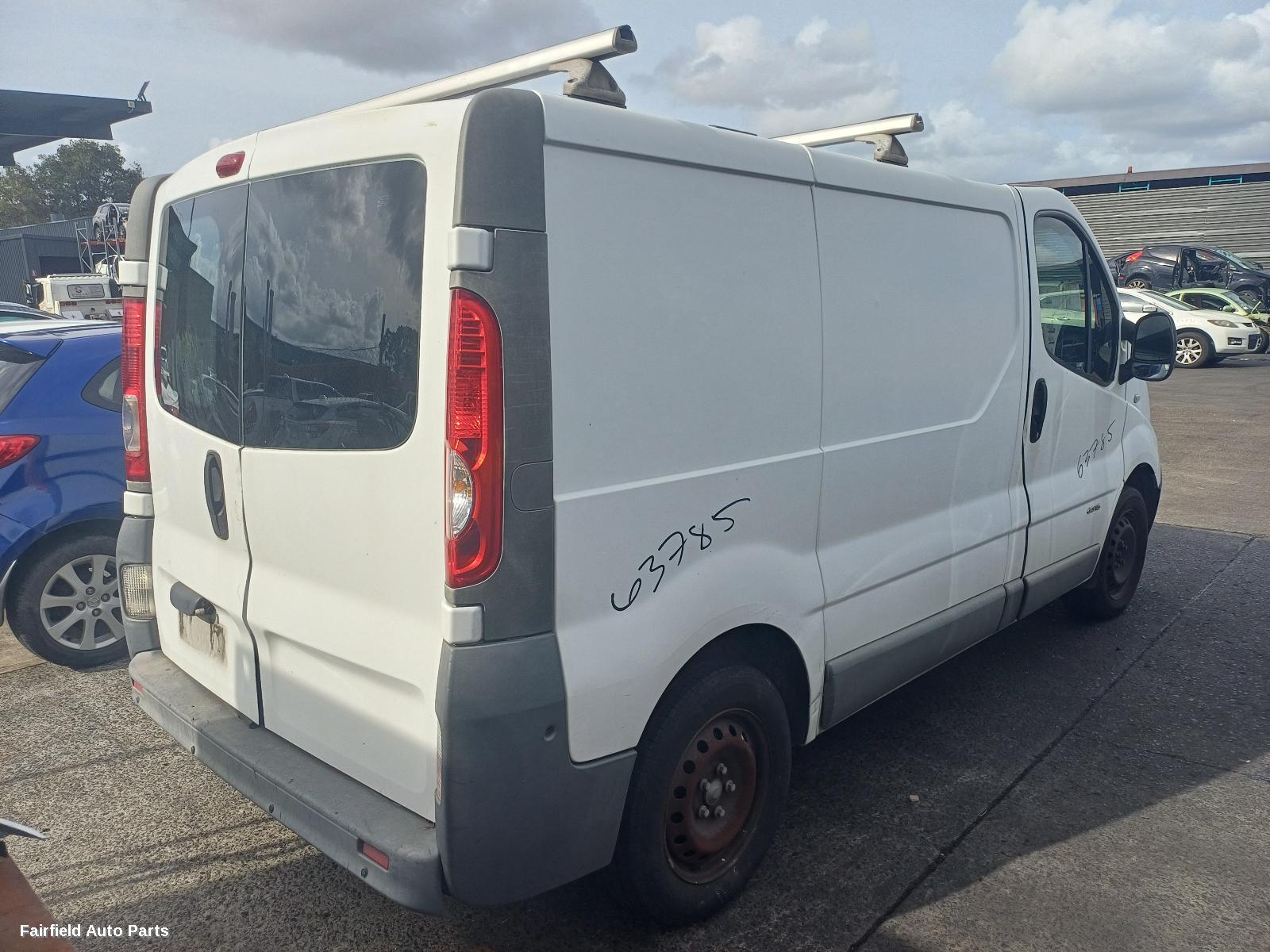 2014 Renault Trafic Left Front Hub Assembly