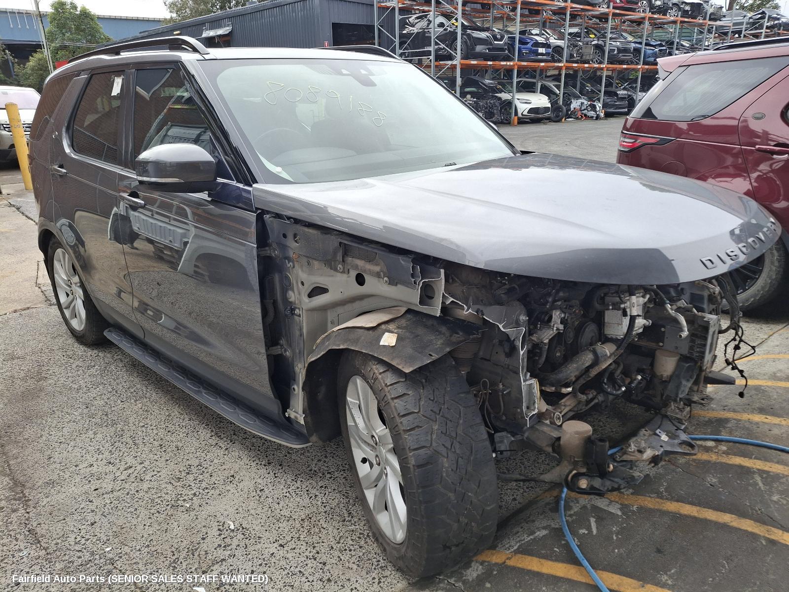 2017 Land Rover Discovery Radiator Support