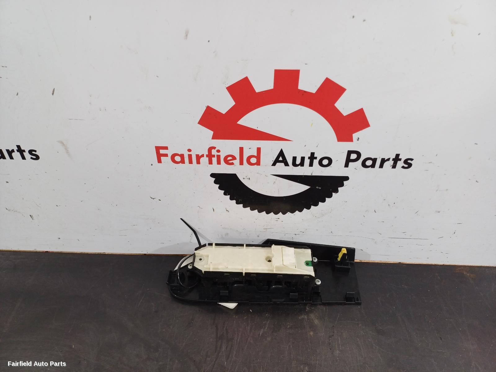 2012-2015 Toyota Corolla Pwr Dr Wind Switch