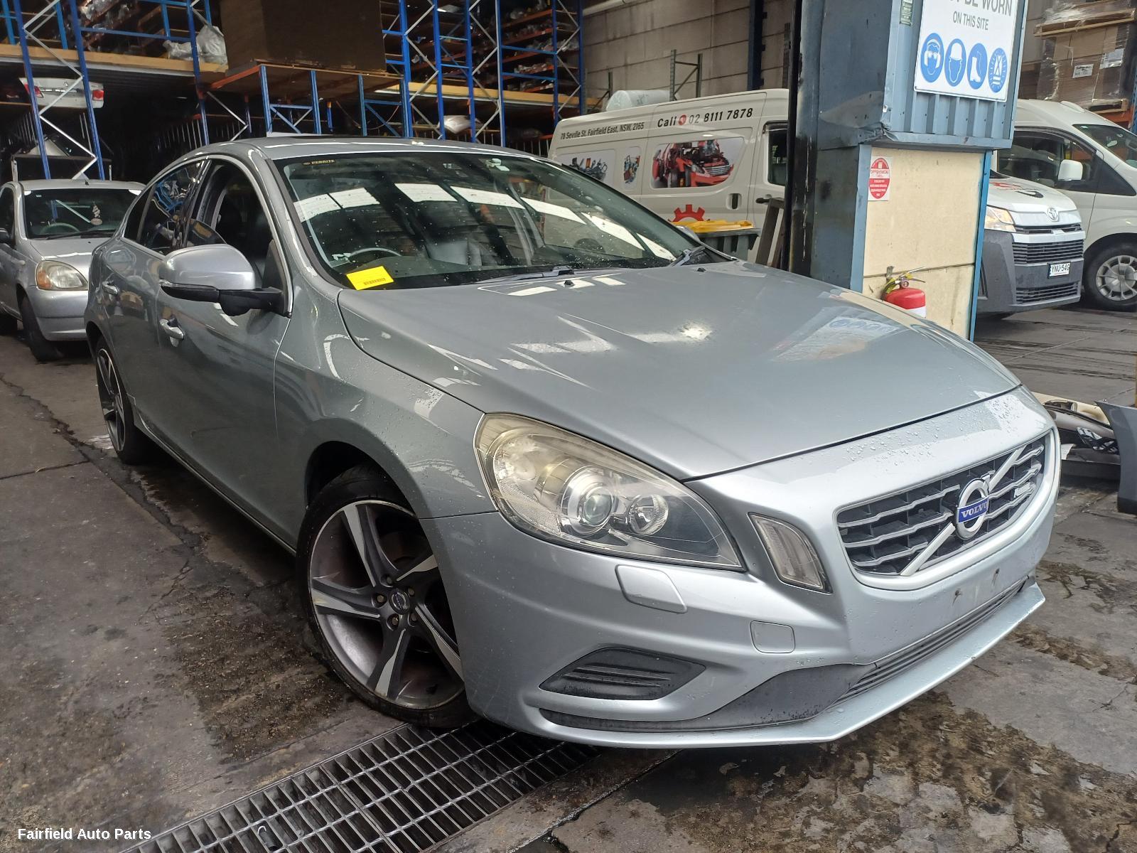 2010-2018 Volvo S60/v60 Right Door Mirror