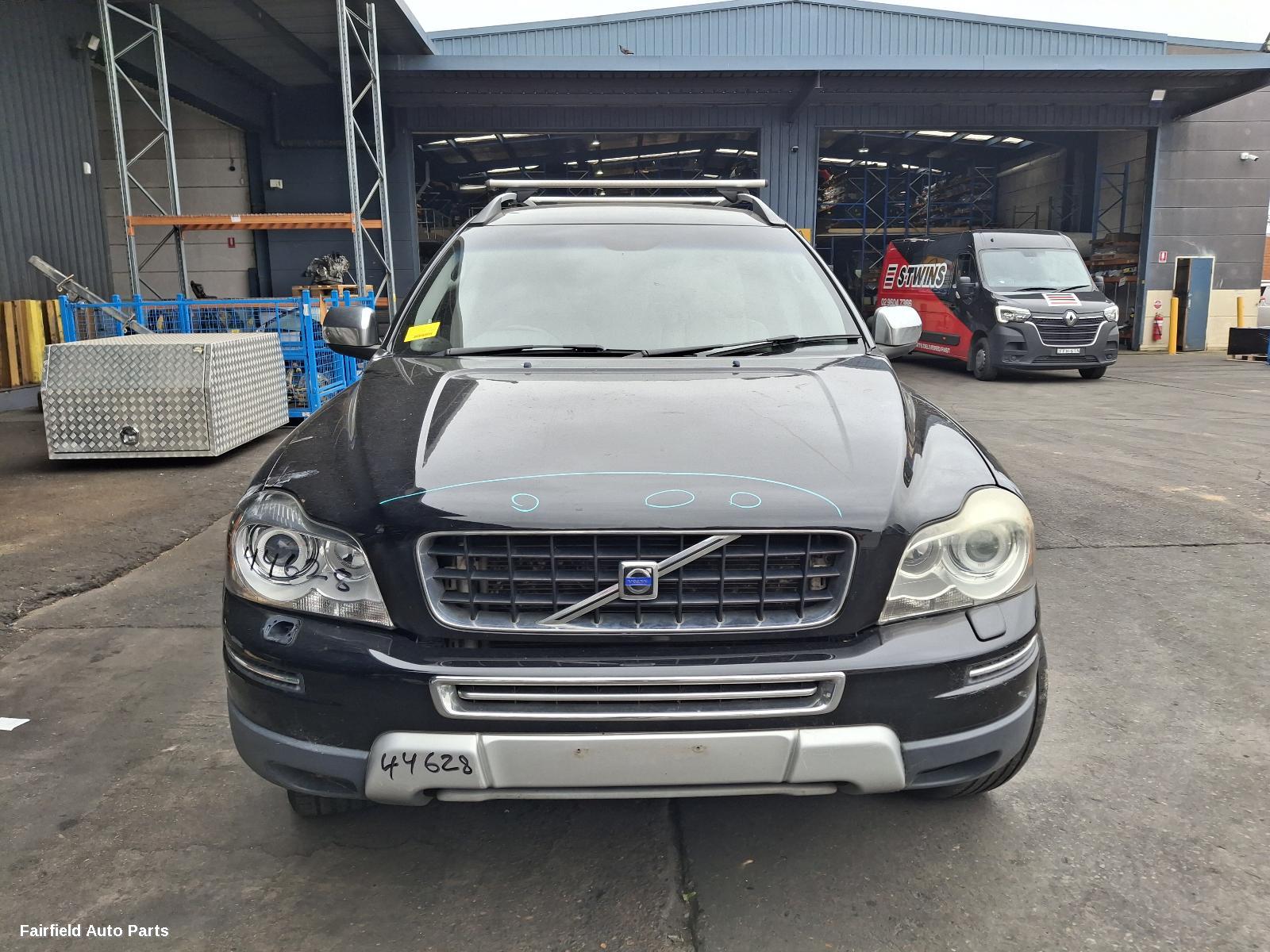2011 Volvo Xc90 Left Guard