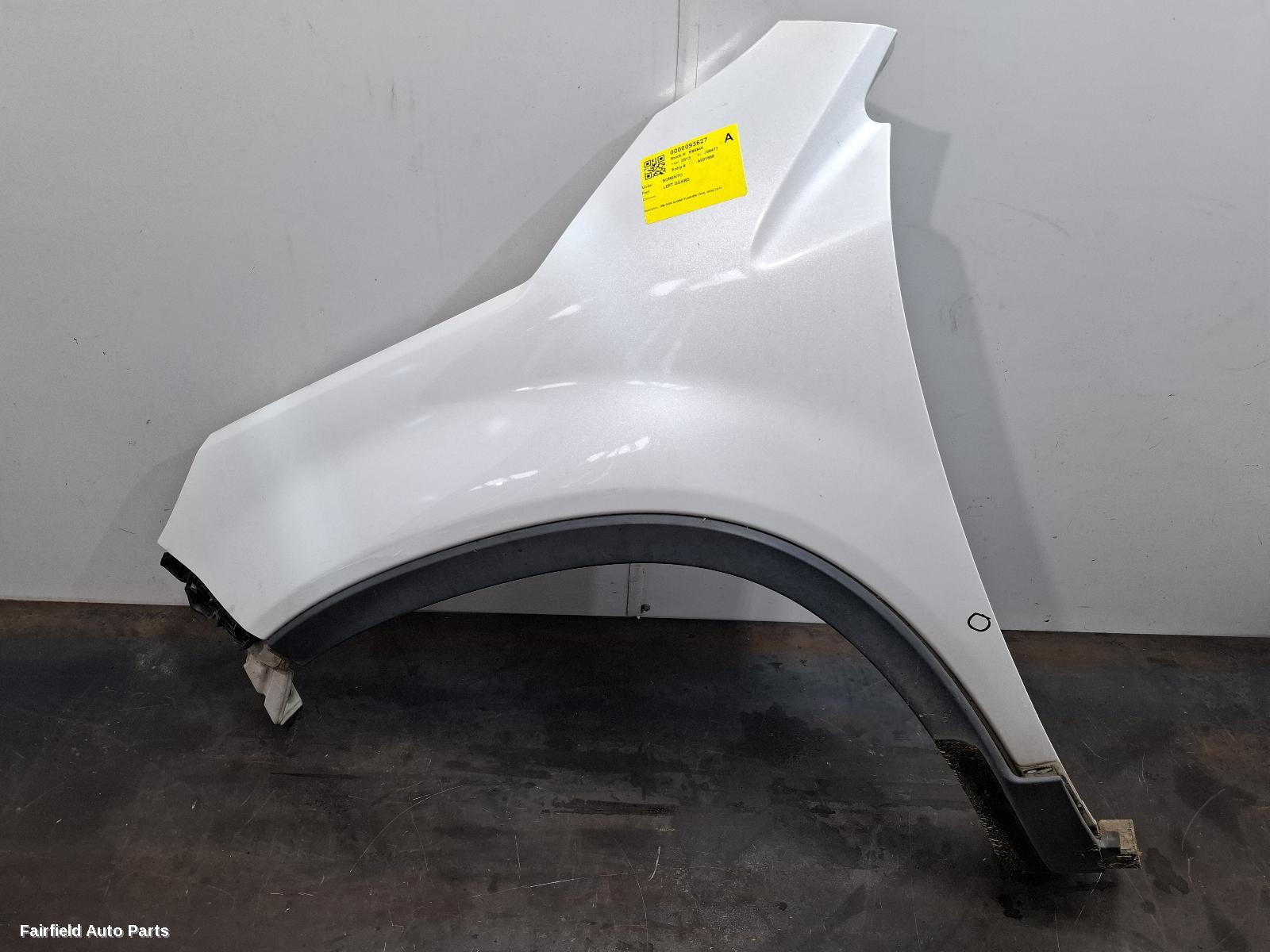 2013 Kia Sorento Left Guard