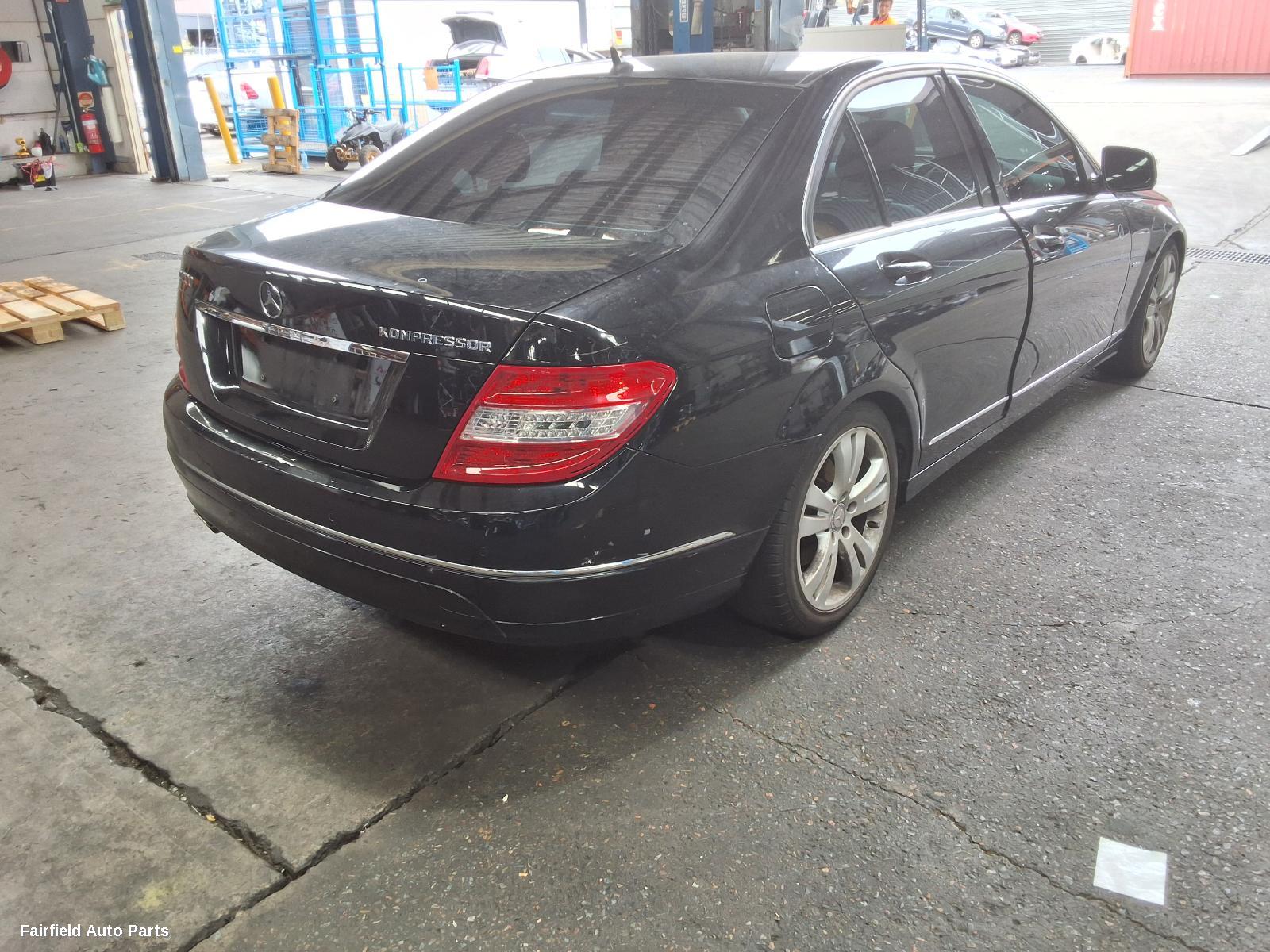 2008 Mercedes C Class Courtesy Light