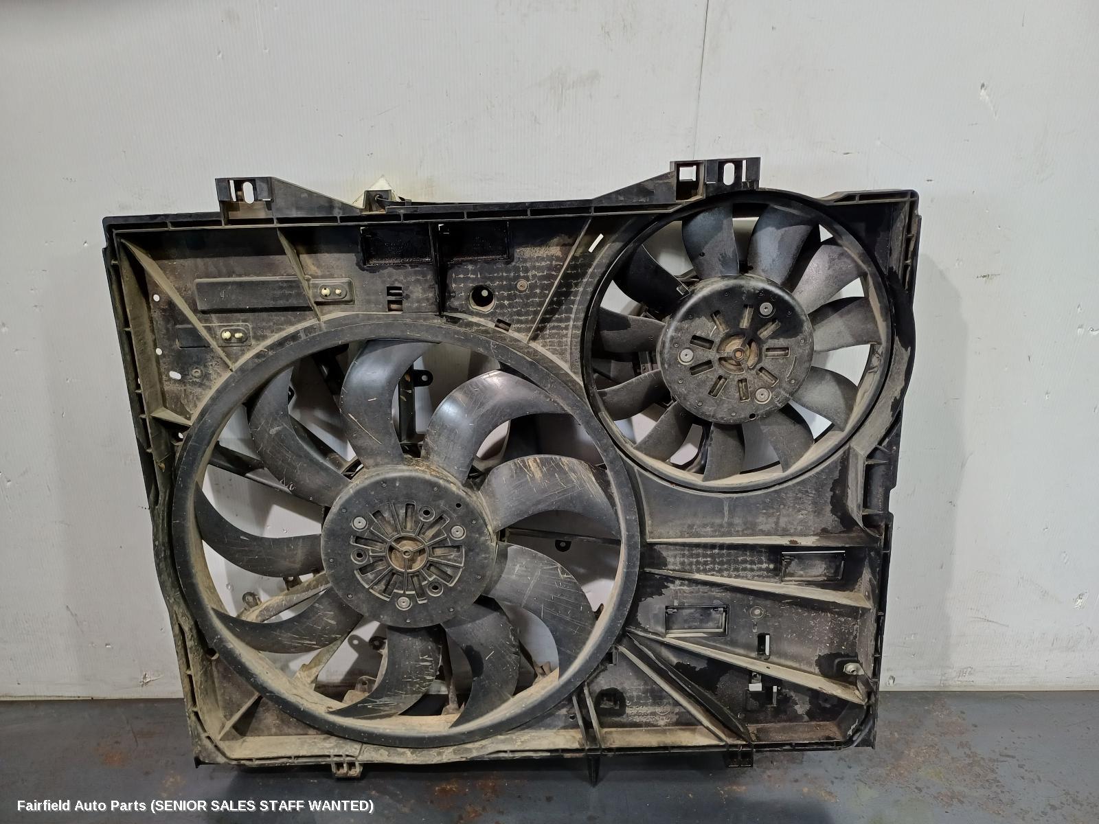 2017 Land Rover Discovery Fan