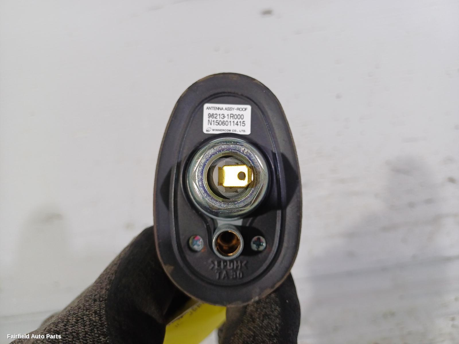 2011-2019 Hyundai Accent Antenna