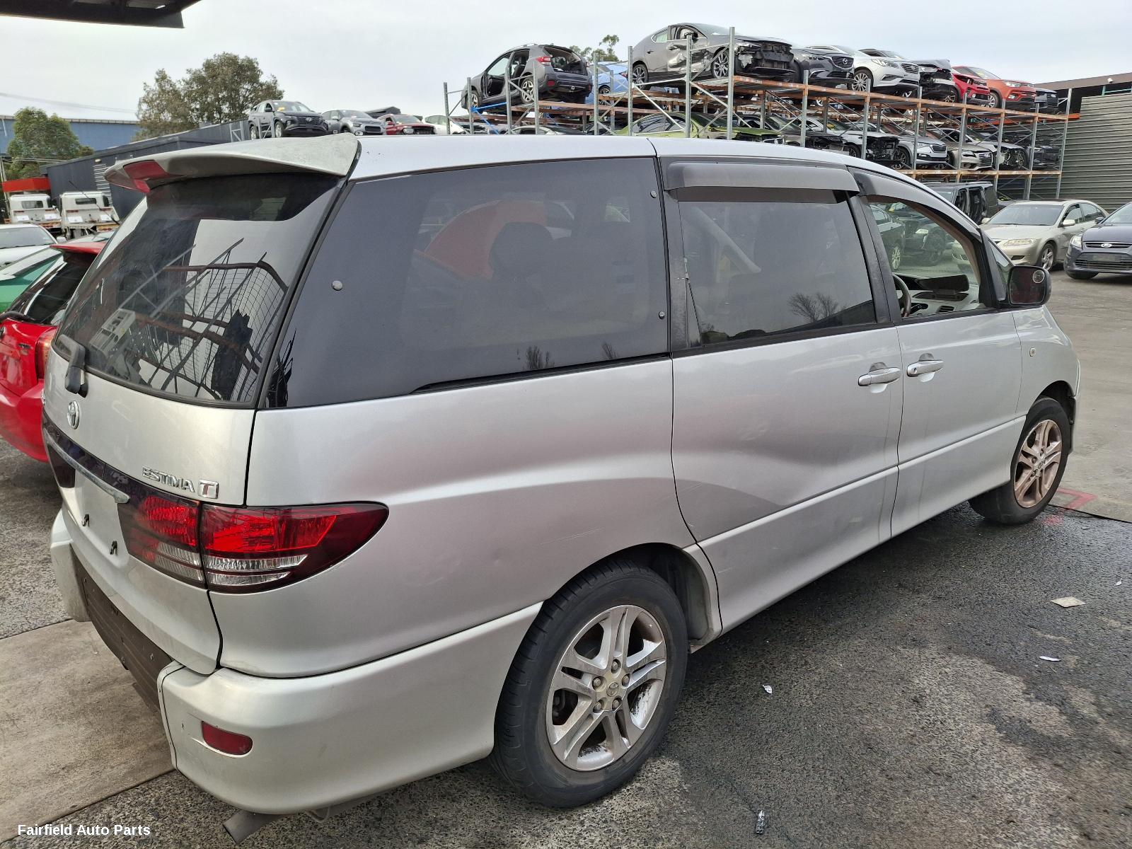 2003 Toyota Estima Left Guard