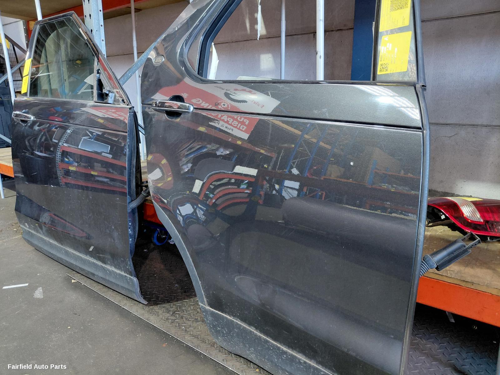 2016-2026 Land Rover Discovery Right Rear Door Sliding