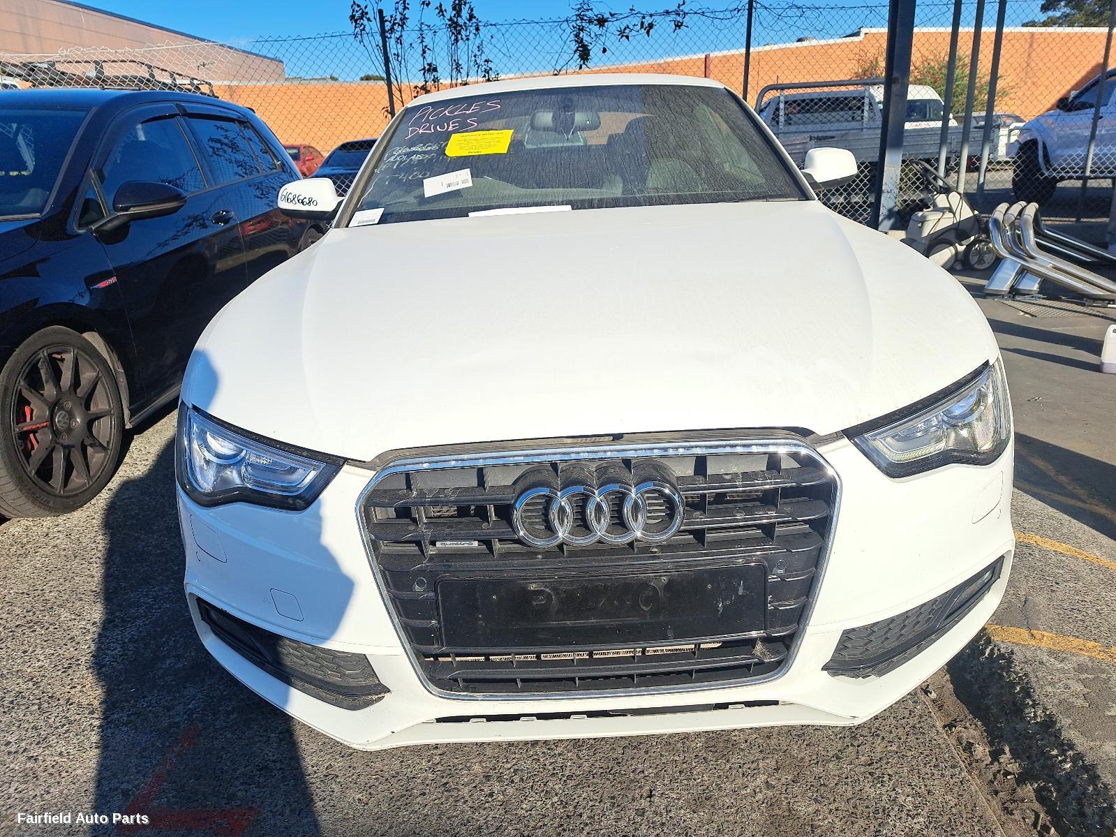 2013 Audi A5 Right Taillight