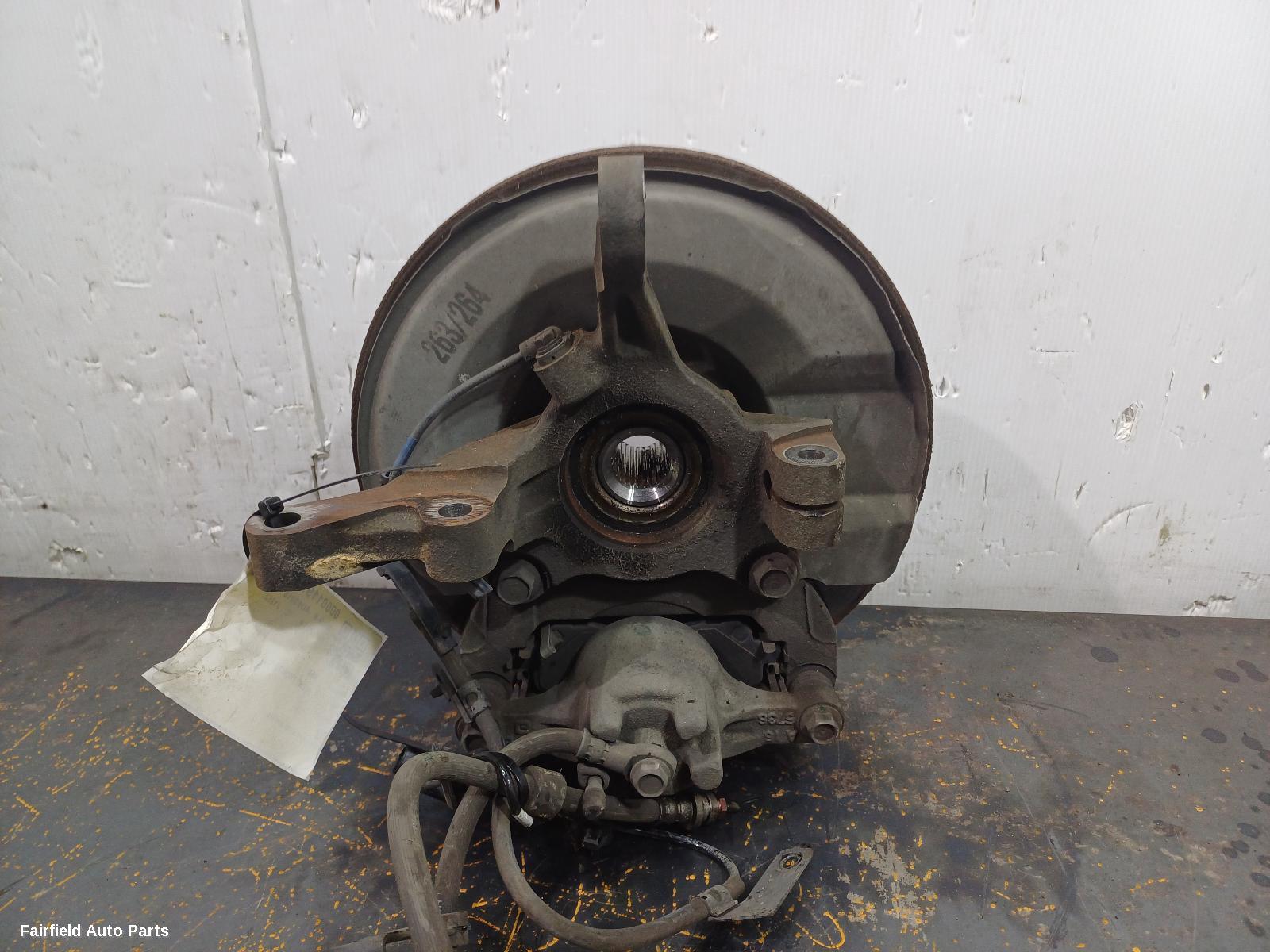 2010-2024 Mitsubishi Asx Right Front Hub Assembly