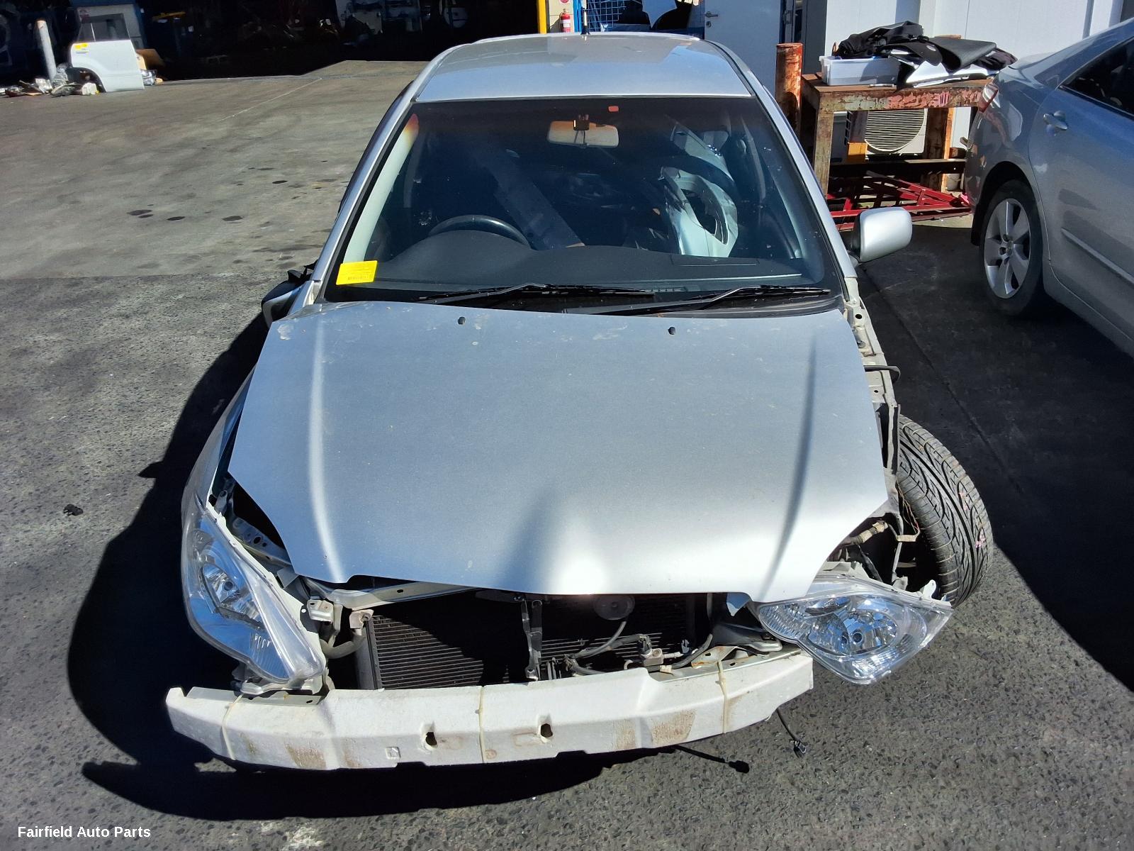 2003-2007 Toyota Corolla Left Rear Door Sliding