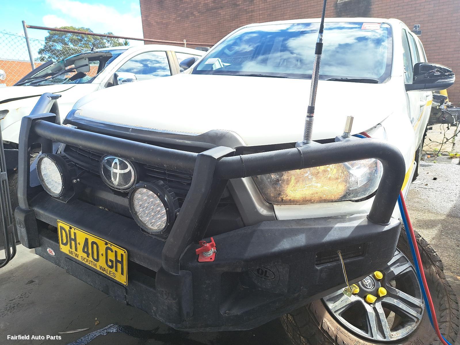 2015-2024 Toyota Hilux Tonneau Cover