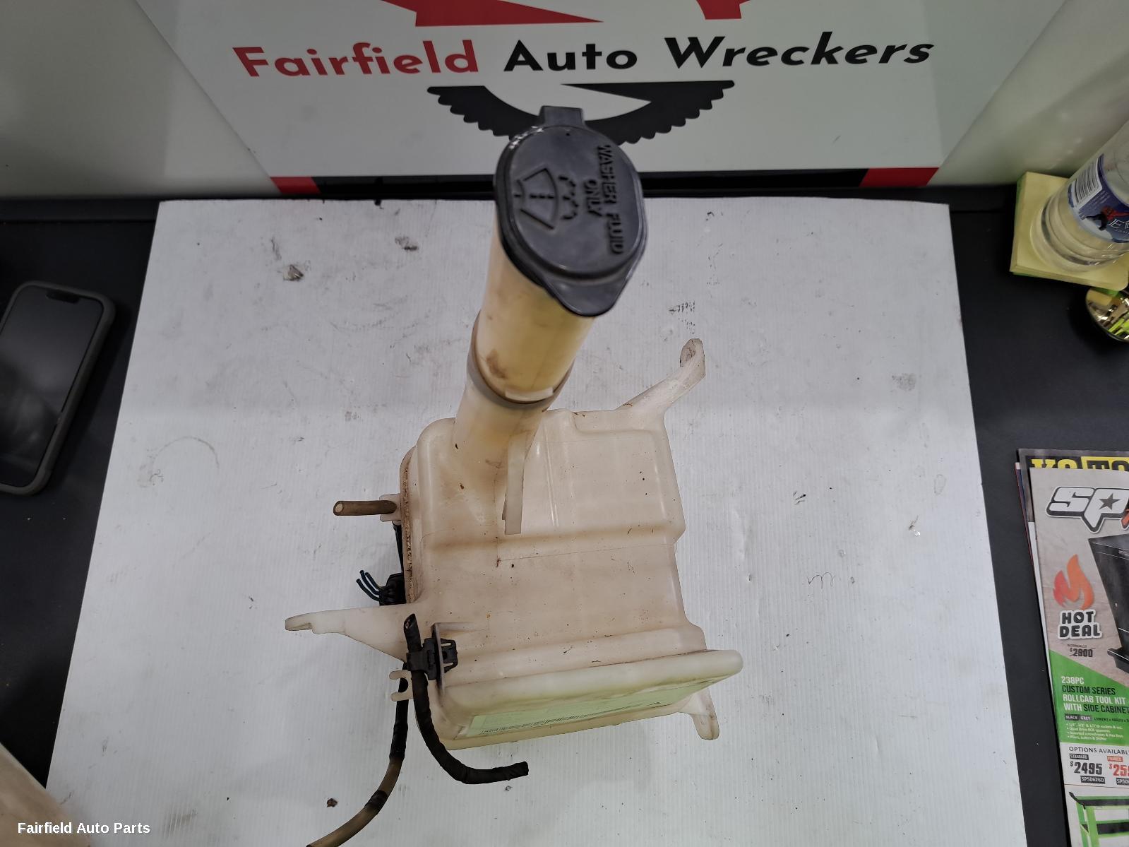 2001-2007 Toyota Corolla Washer Bottle
